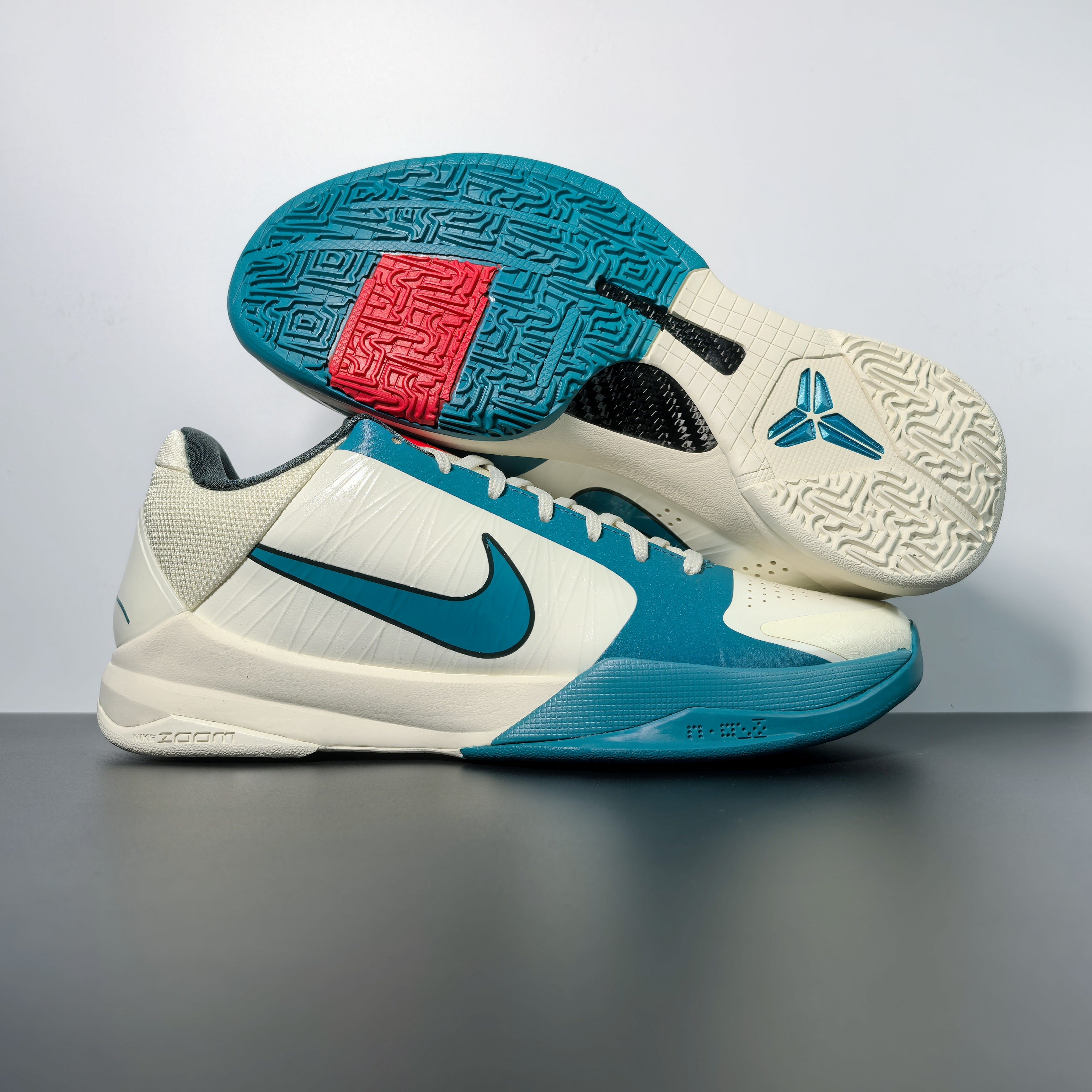 Caitlin Clark x Kobe 5 Protro -Coconut Milk-