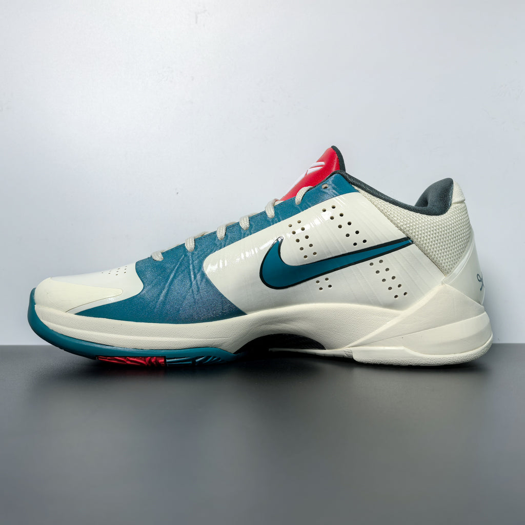 Caitlin Clark x Kobe 5 Protro -Coconut Milk-