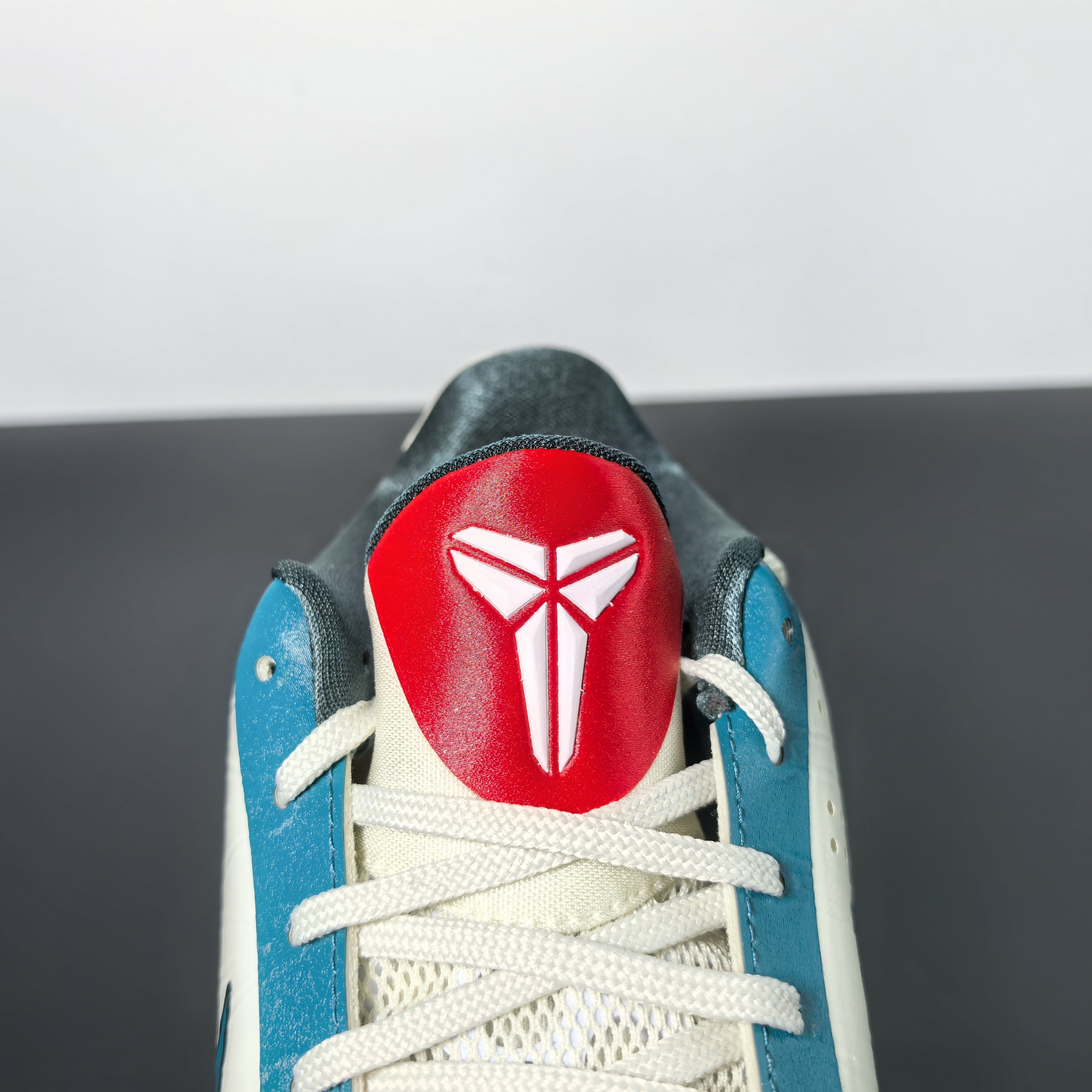 Caitlin Clark x Kobe 5 Protro -Coconut Milk-