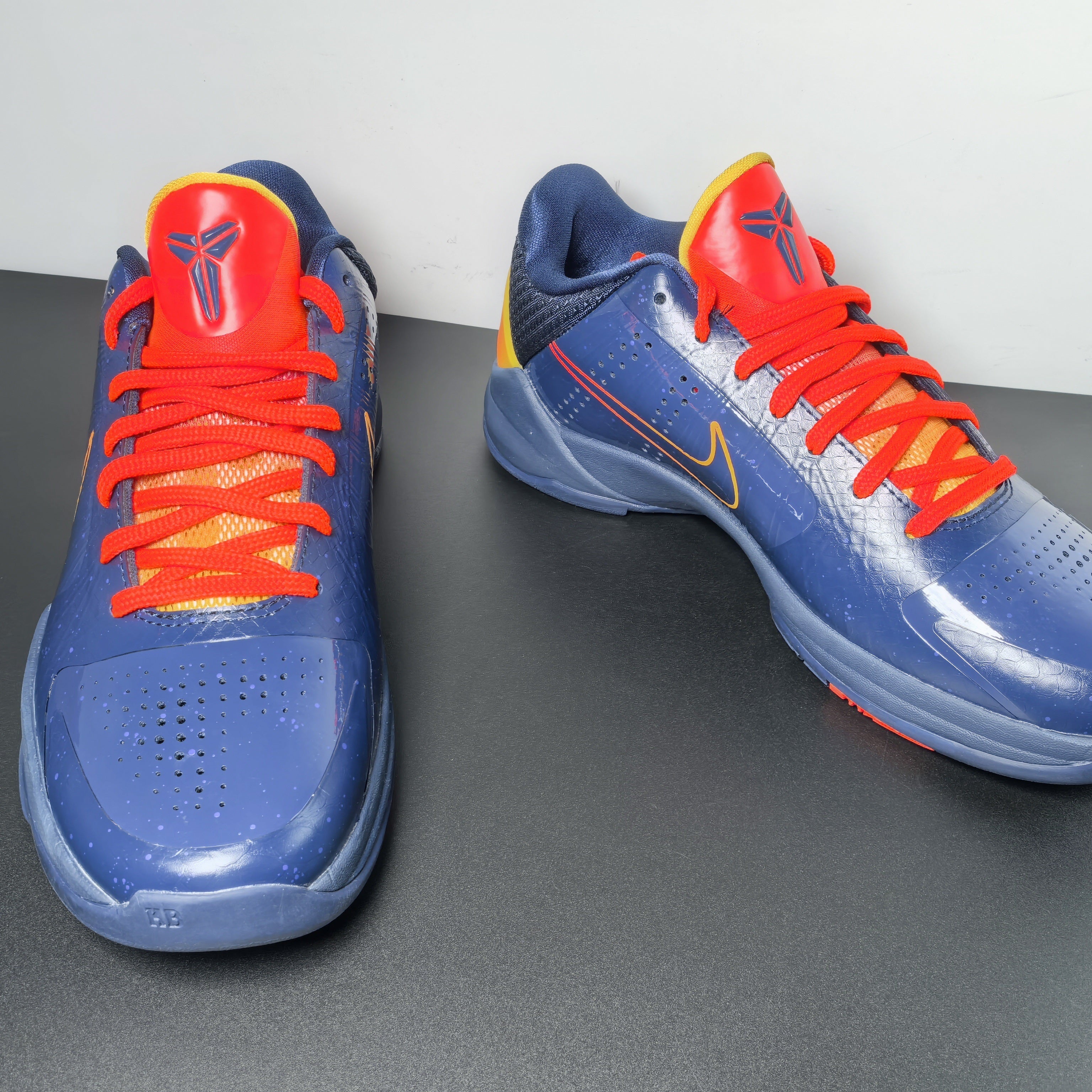 Caitlin Clark x Nike Kobe 5 Protro “Indiana Fever”