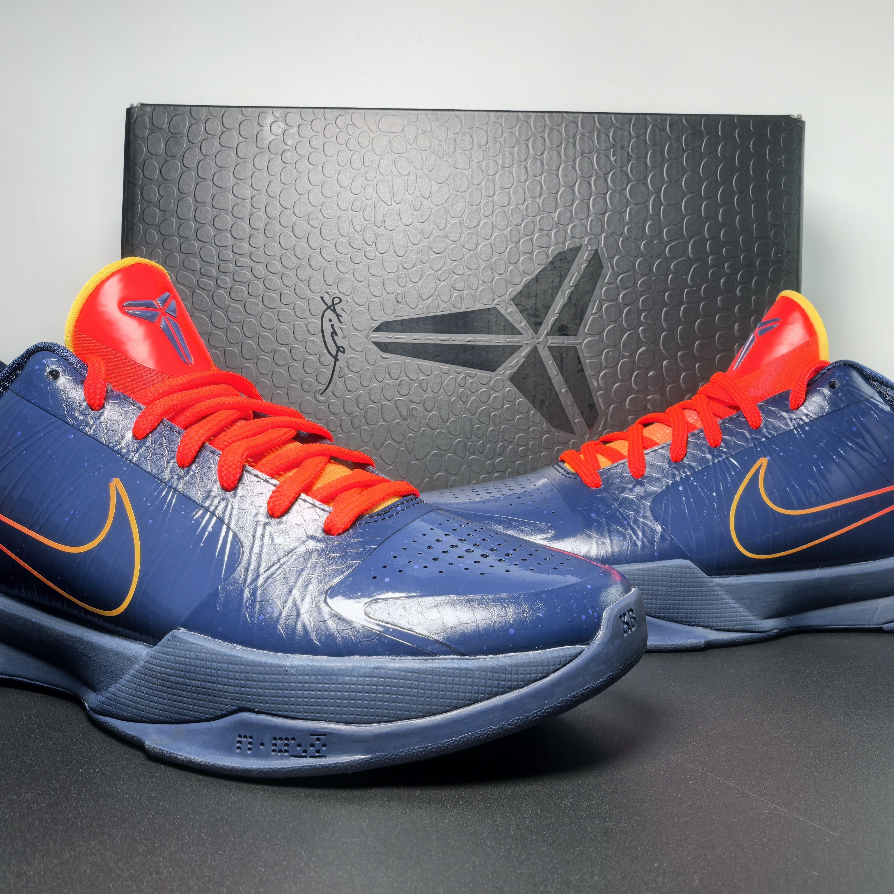 Caitlin Clark x Nike Kobe 5 Protro “Indiana Fever”