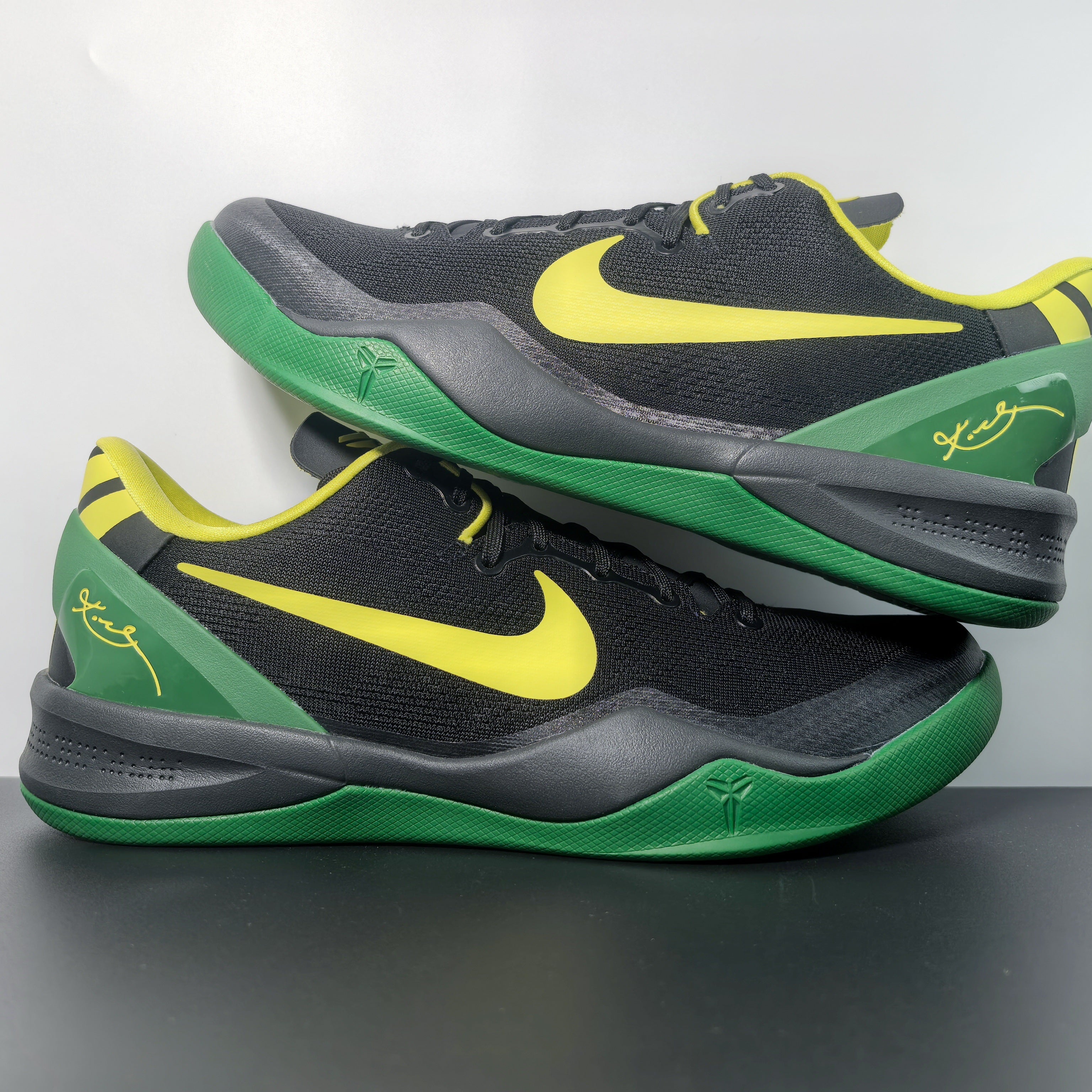 Nike Kobe 8 -OREGON DUCKS- PE PACK