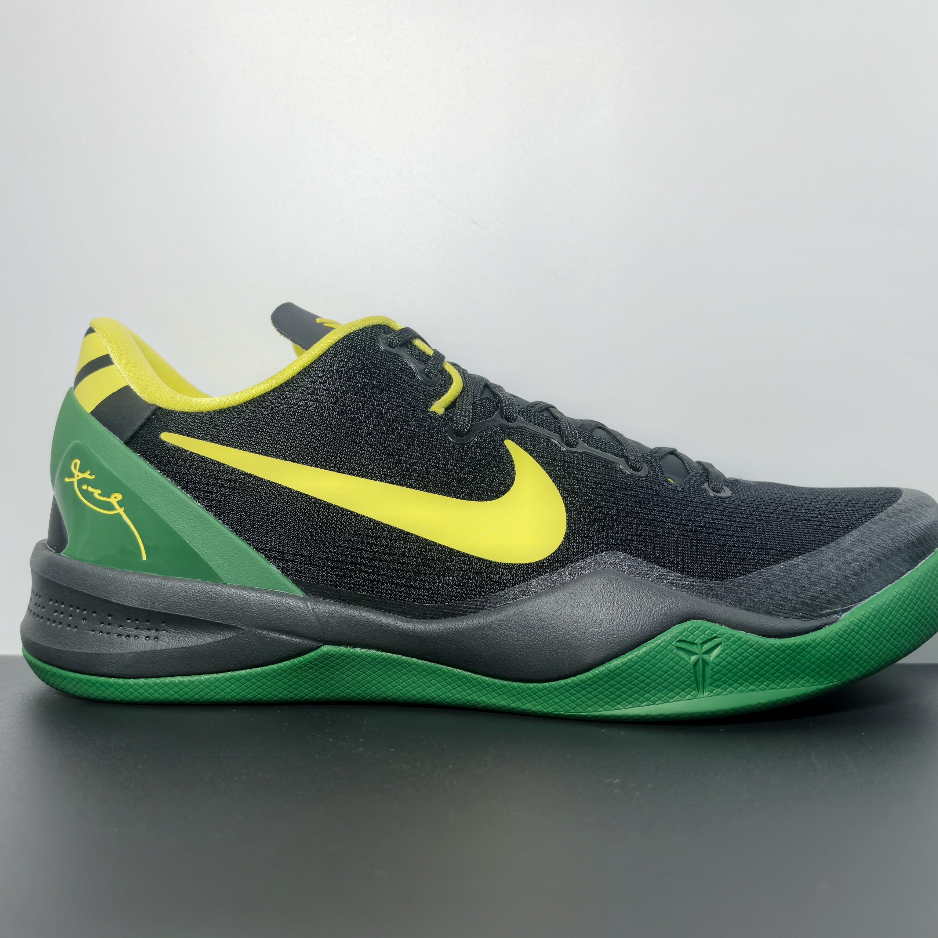 Nike Kobe 8 -OREGON DUCKS- PE PACK