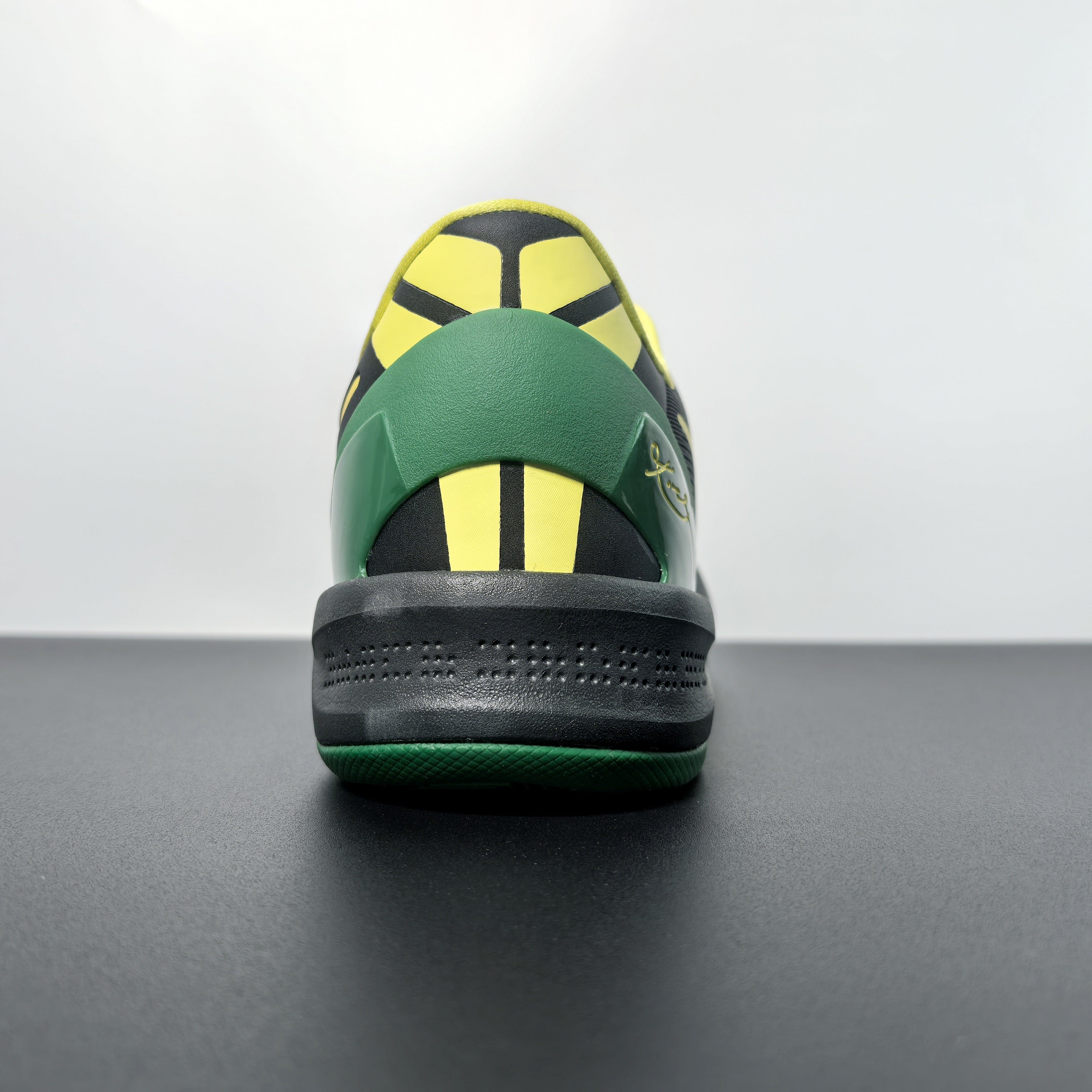 Nike Kobe 8 -OREGON DUCKS- PE PACK