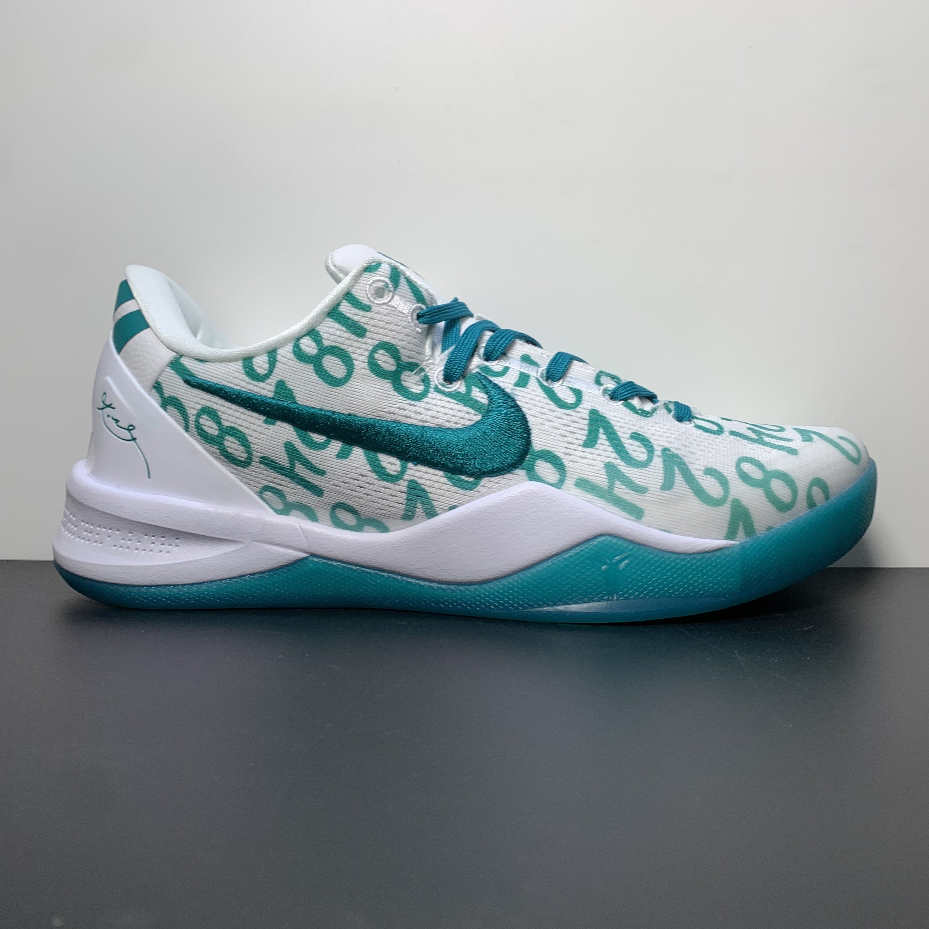 Nike Kobe 8 Protro ”Radiant Emerald“