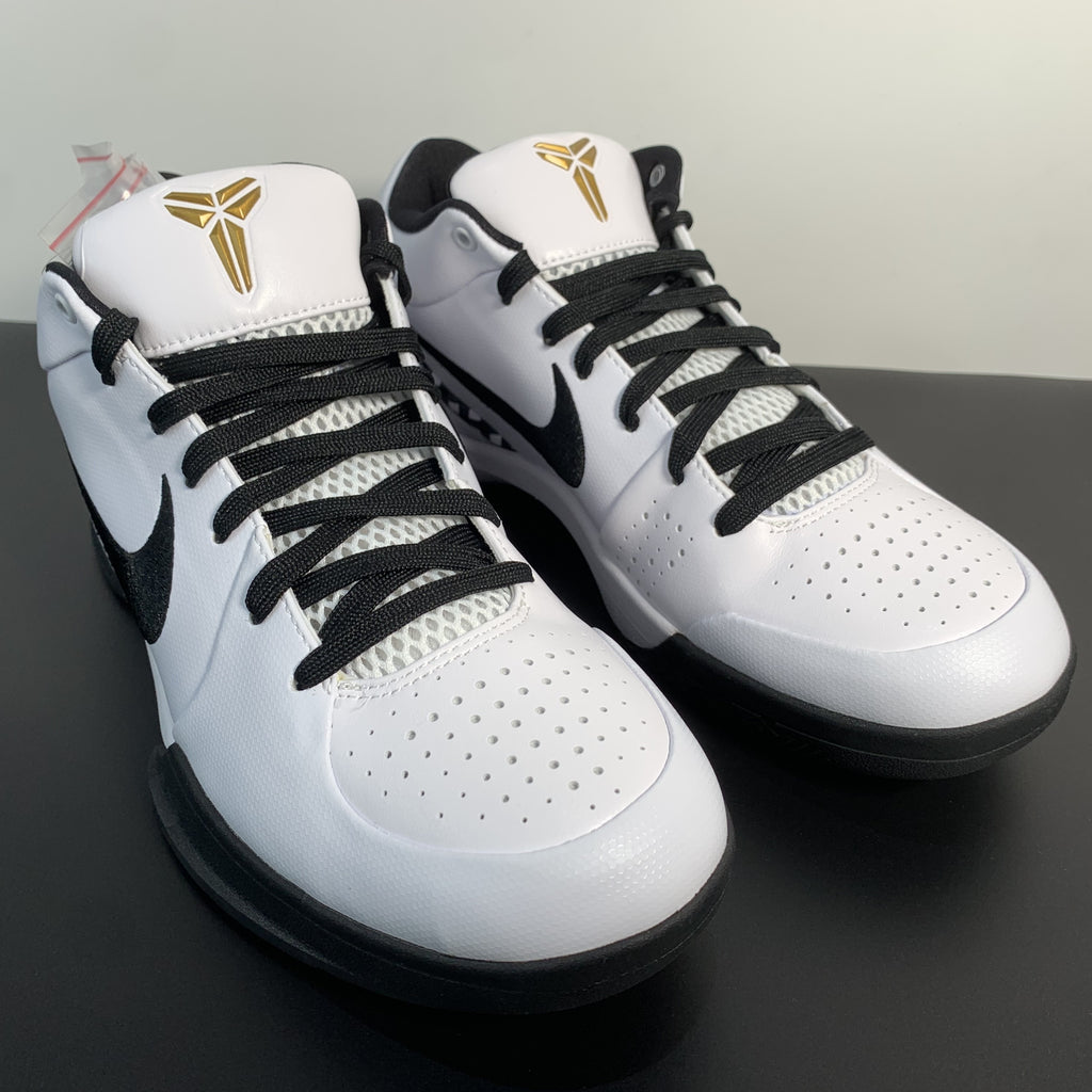 NK ZOOM KOBE 4 -Mambacita- Gigi 