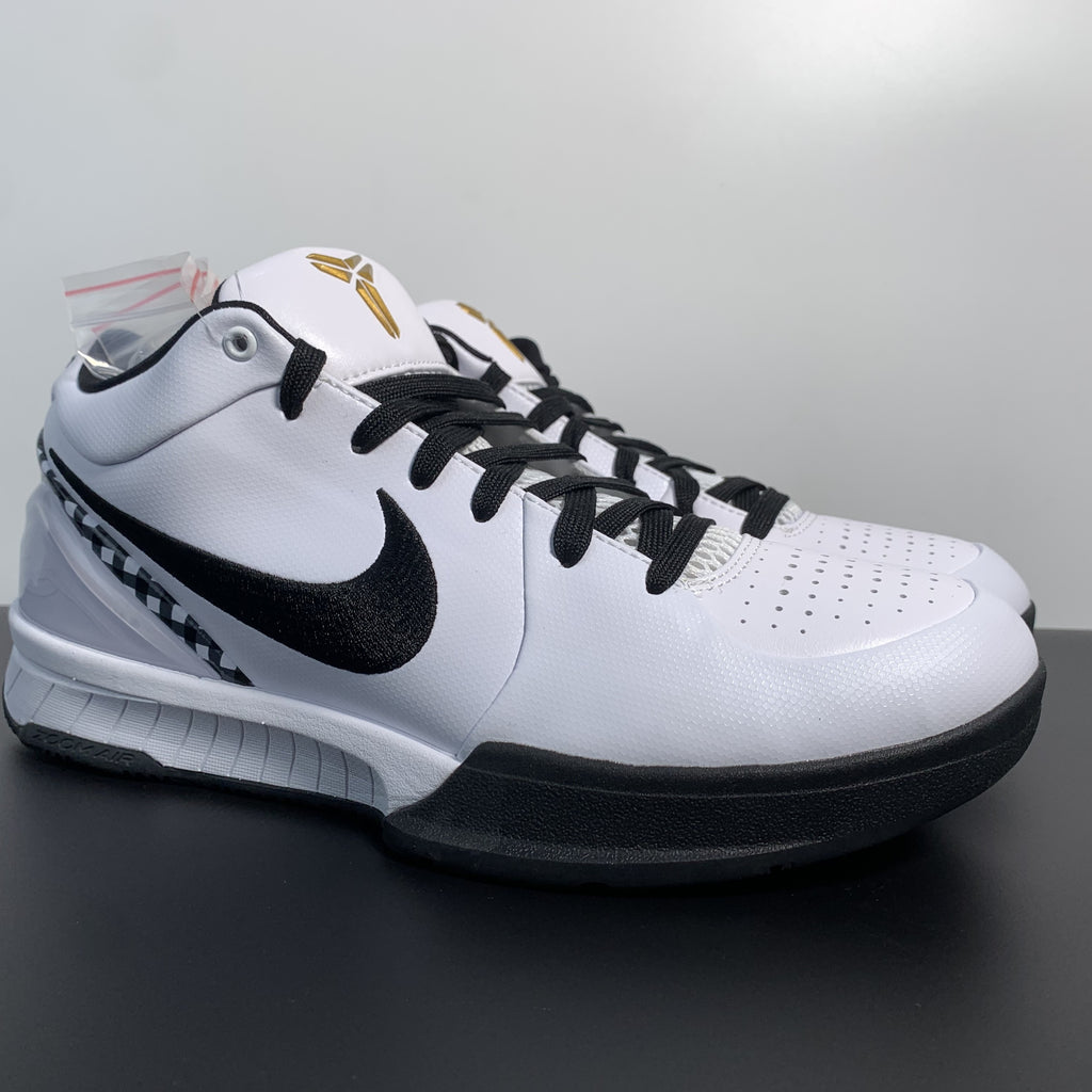 NK ZOOM KOBE 4 -Mambacita- Gigi 