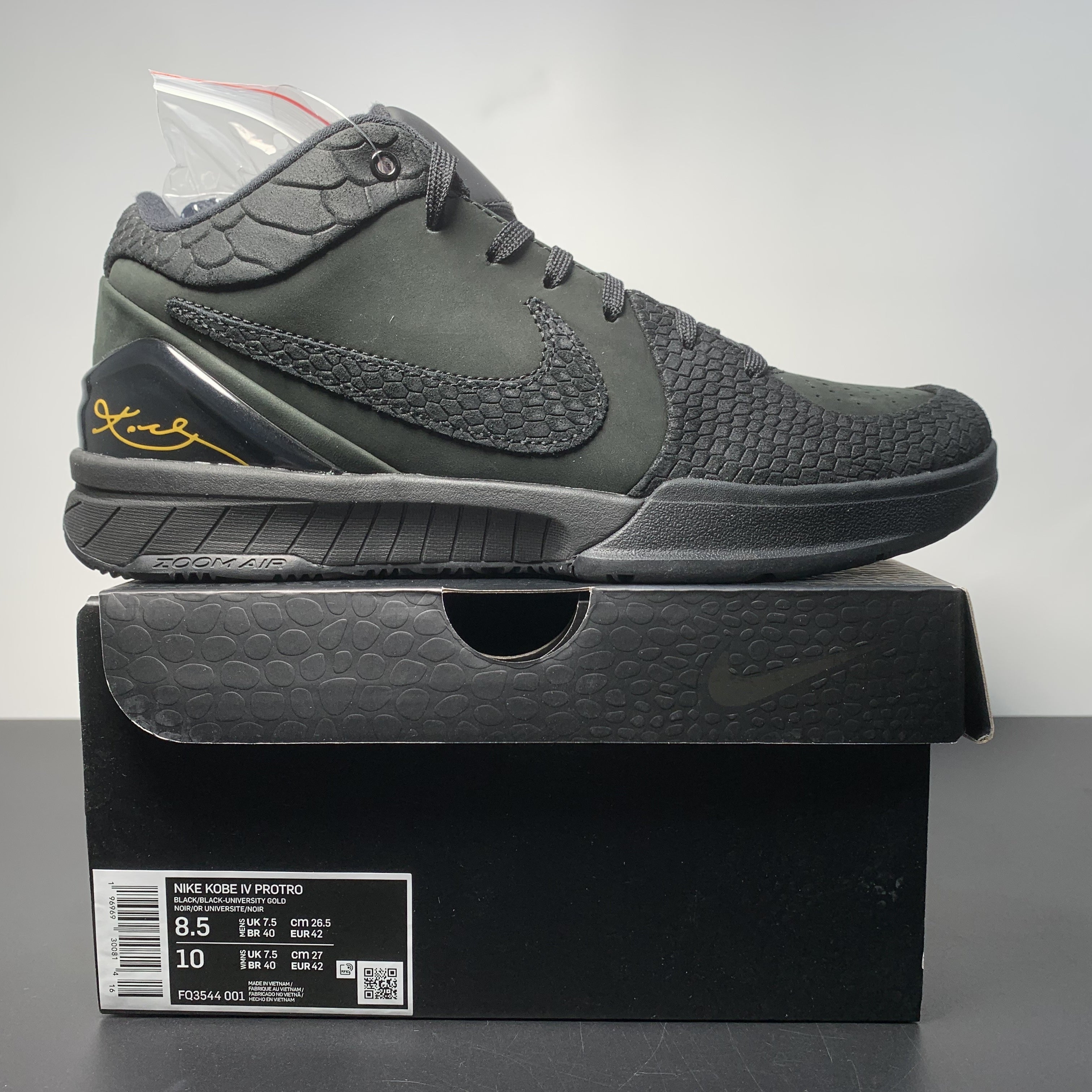 NK ZOOM KOBE 4 Protro ”Black Mamba“