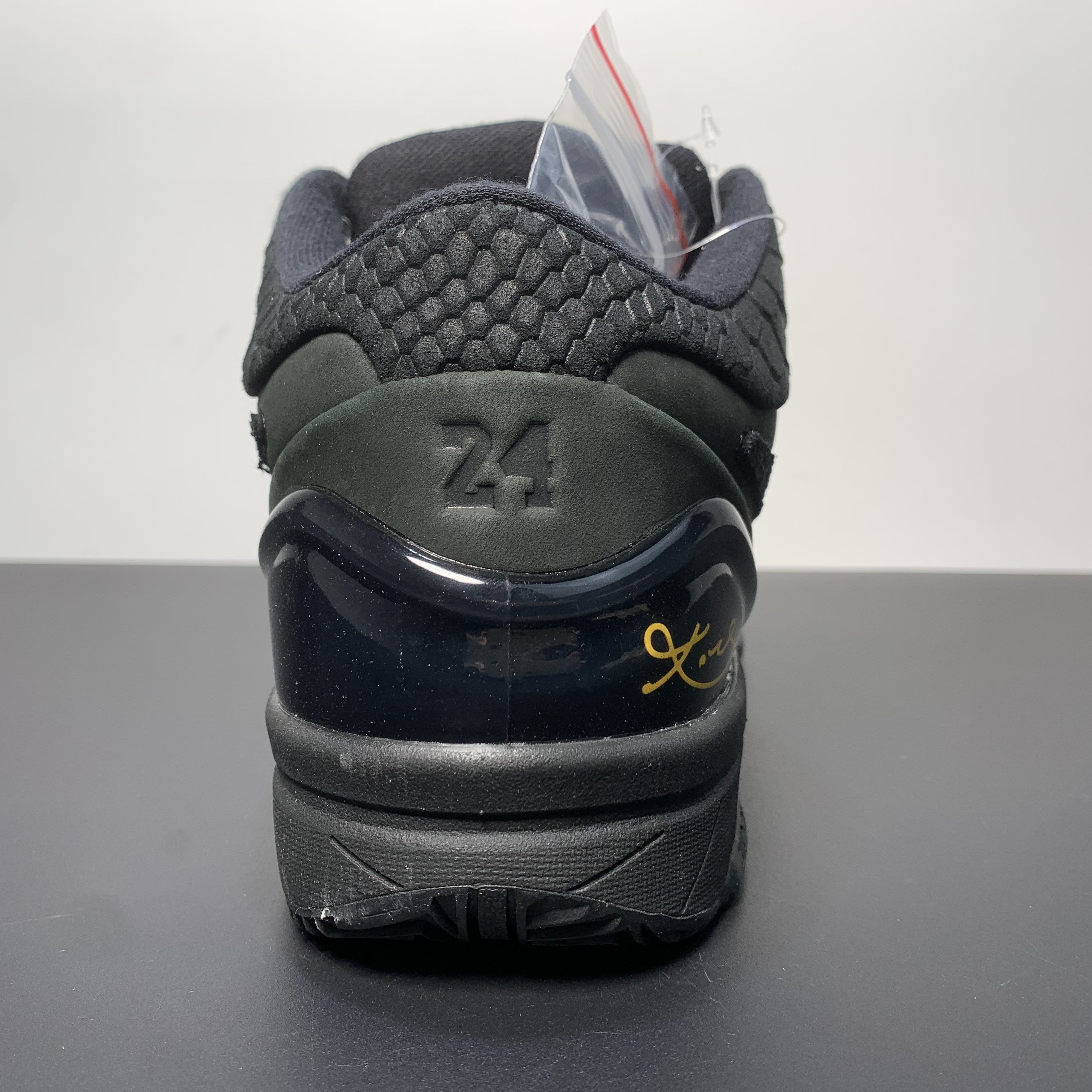 NK ZOOM KOBE 4 Protro ”Black Mamba“