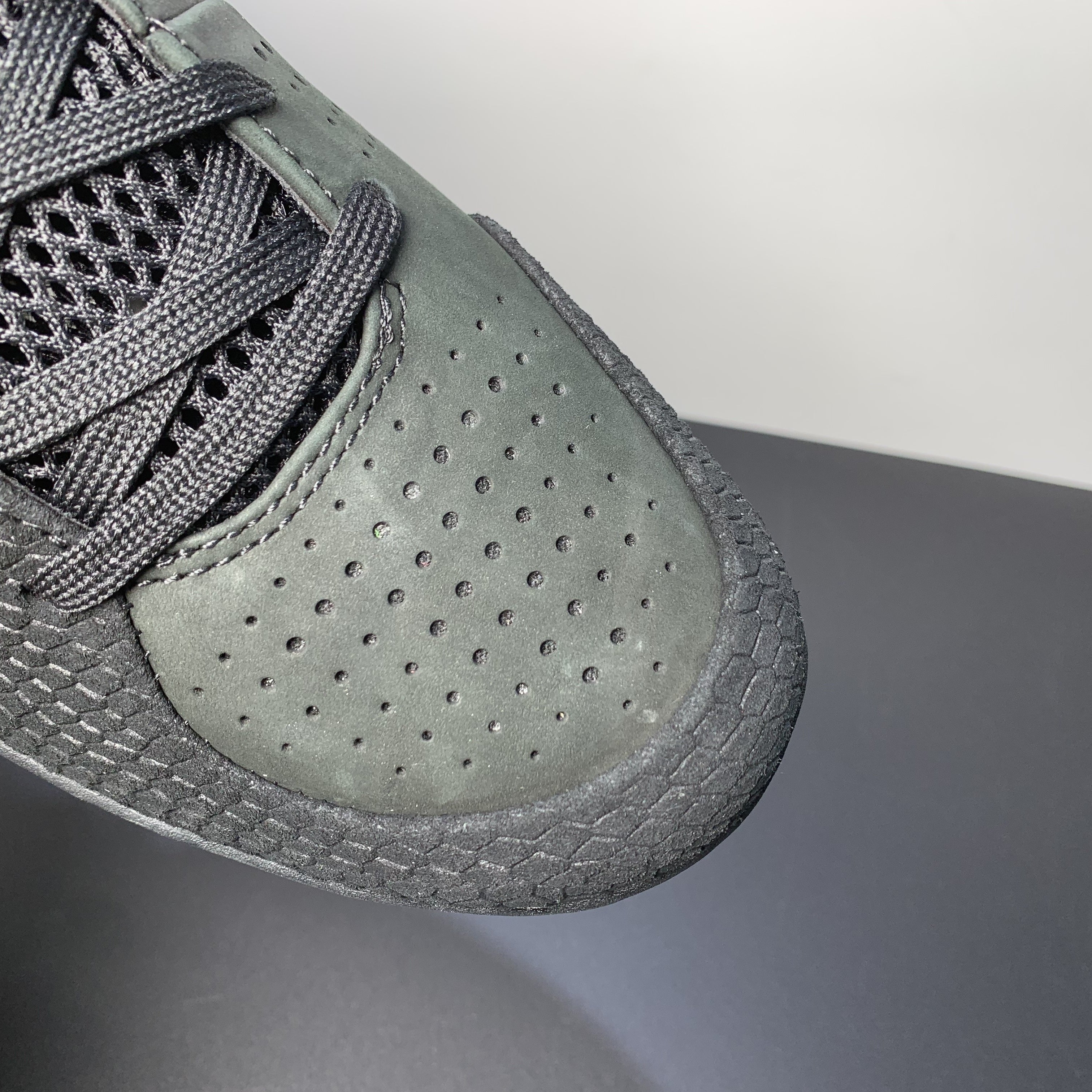 NK ZOOM KOBE 4 Protro ”Black Mamba“