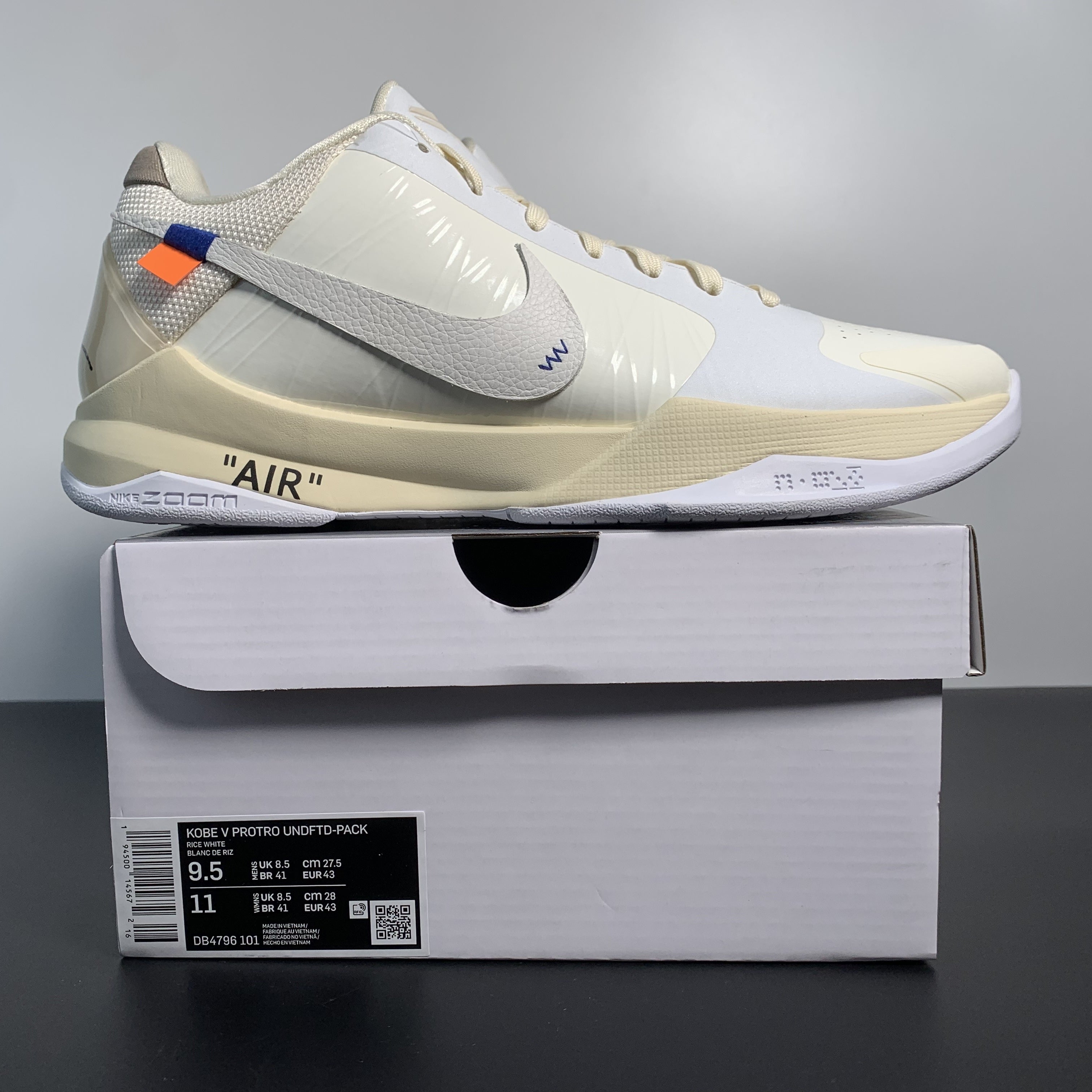 Off-White x NK ZOOM KOBE 5