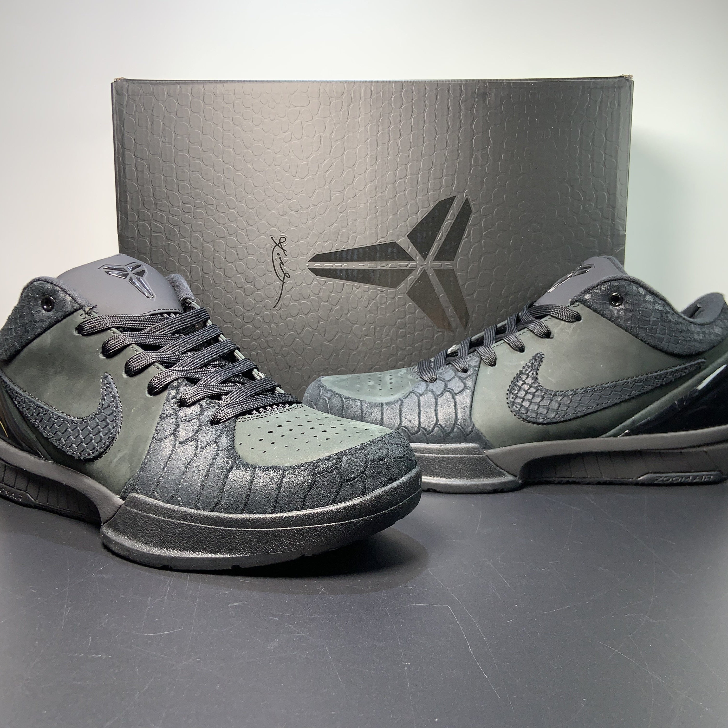 Nike Kobe 4 Protro “Black Mamba”