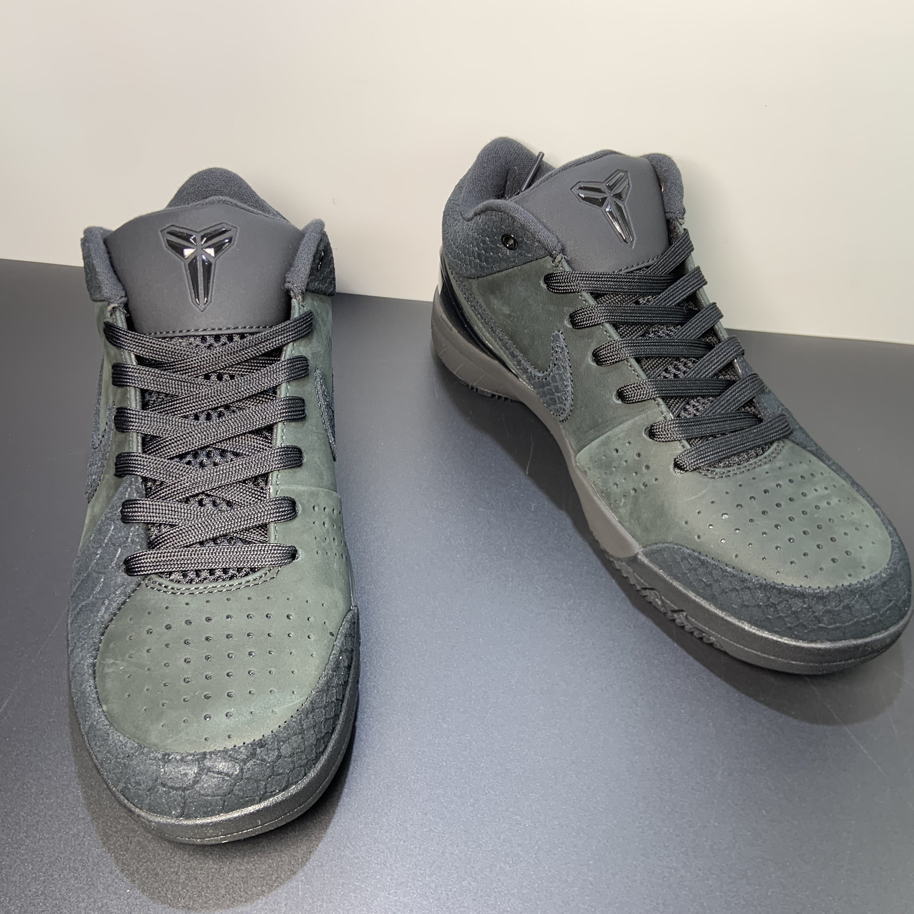 Nike Kobe 4 Protro “Black Mamba”