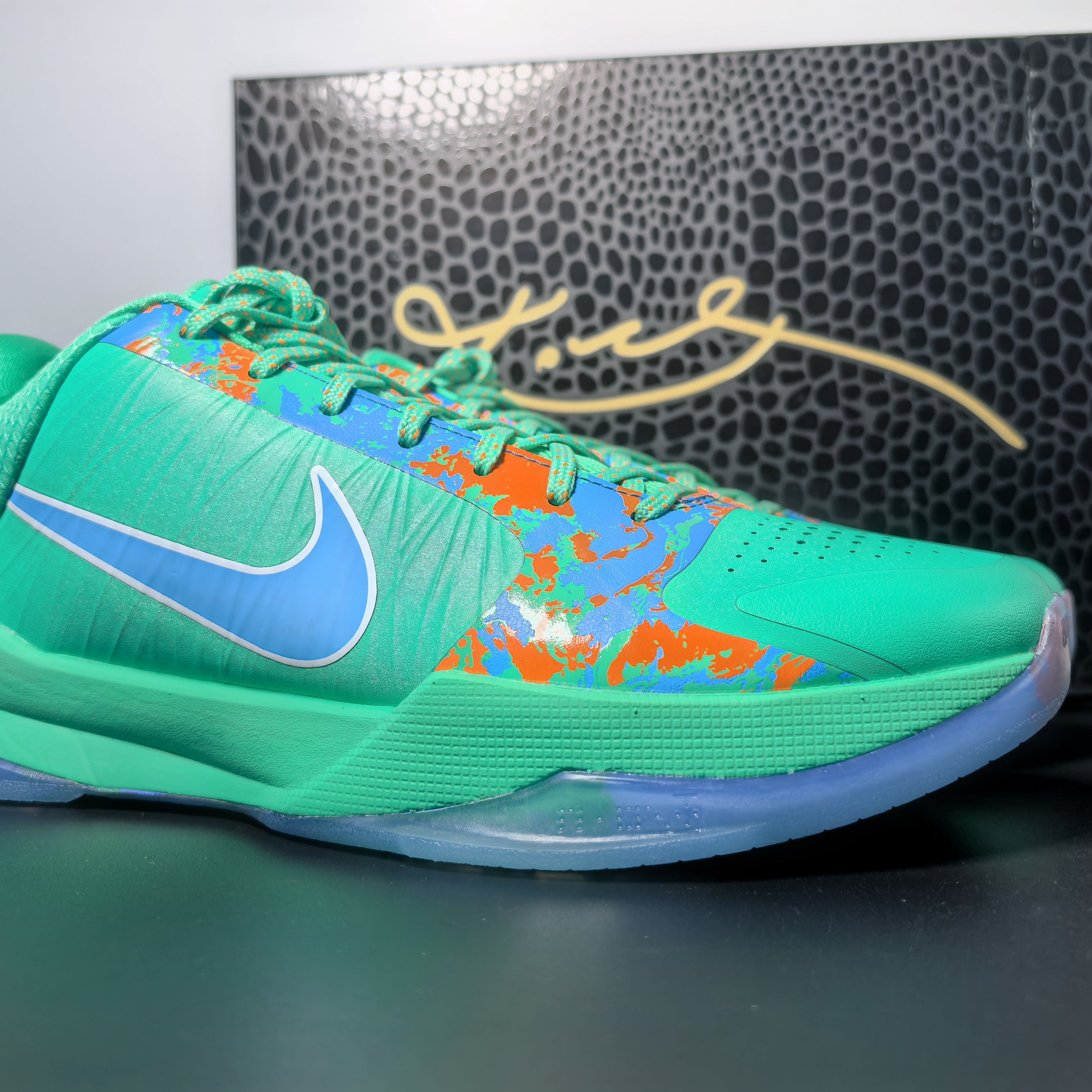 Nike Kobe 5 Protro-NY vs. NY-