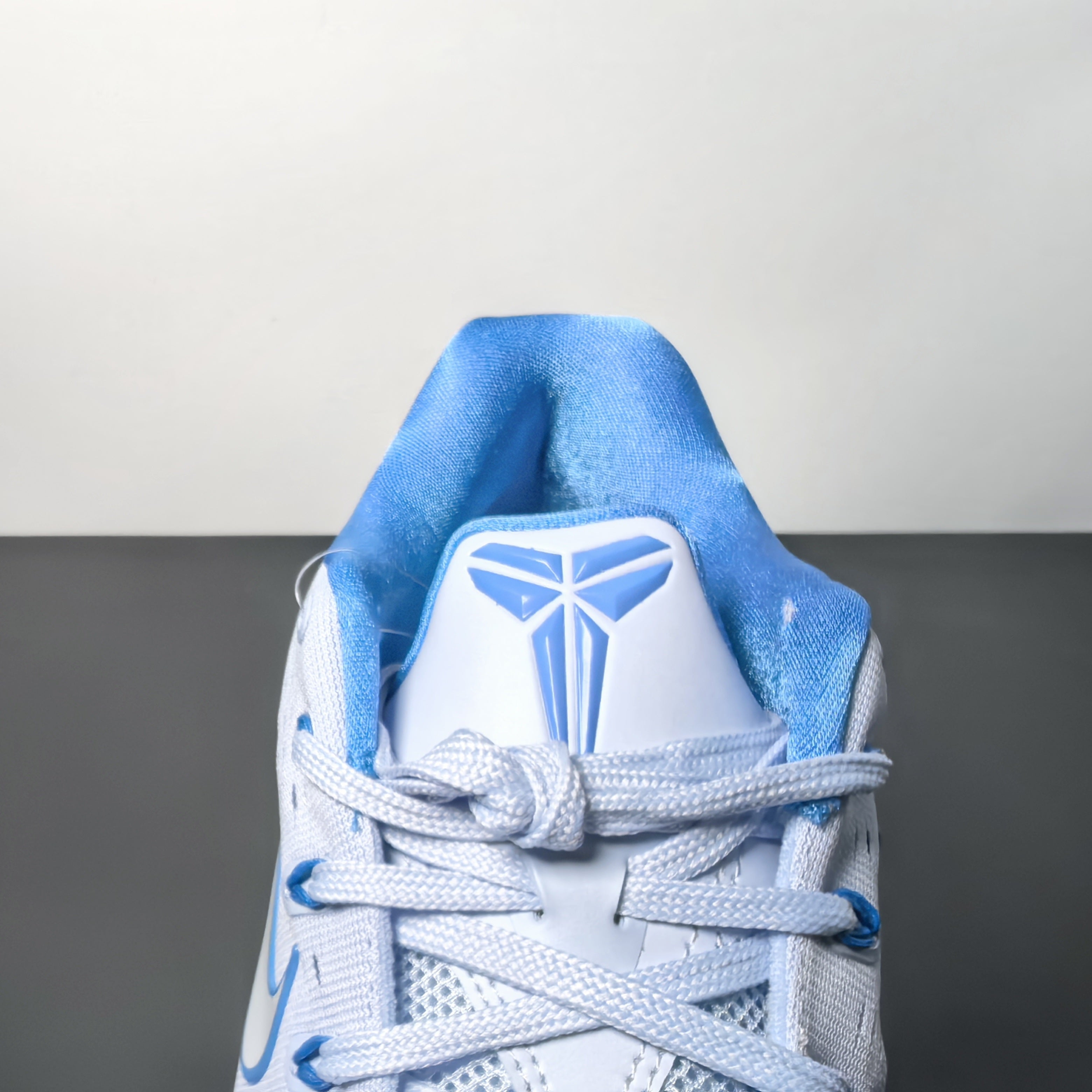 Nike Kobe 9 elite low em protro