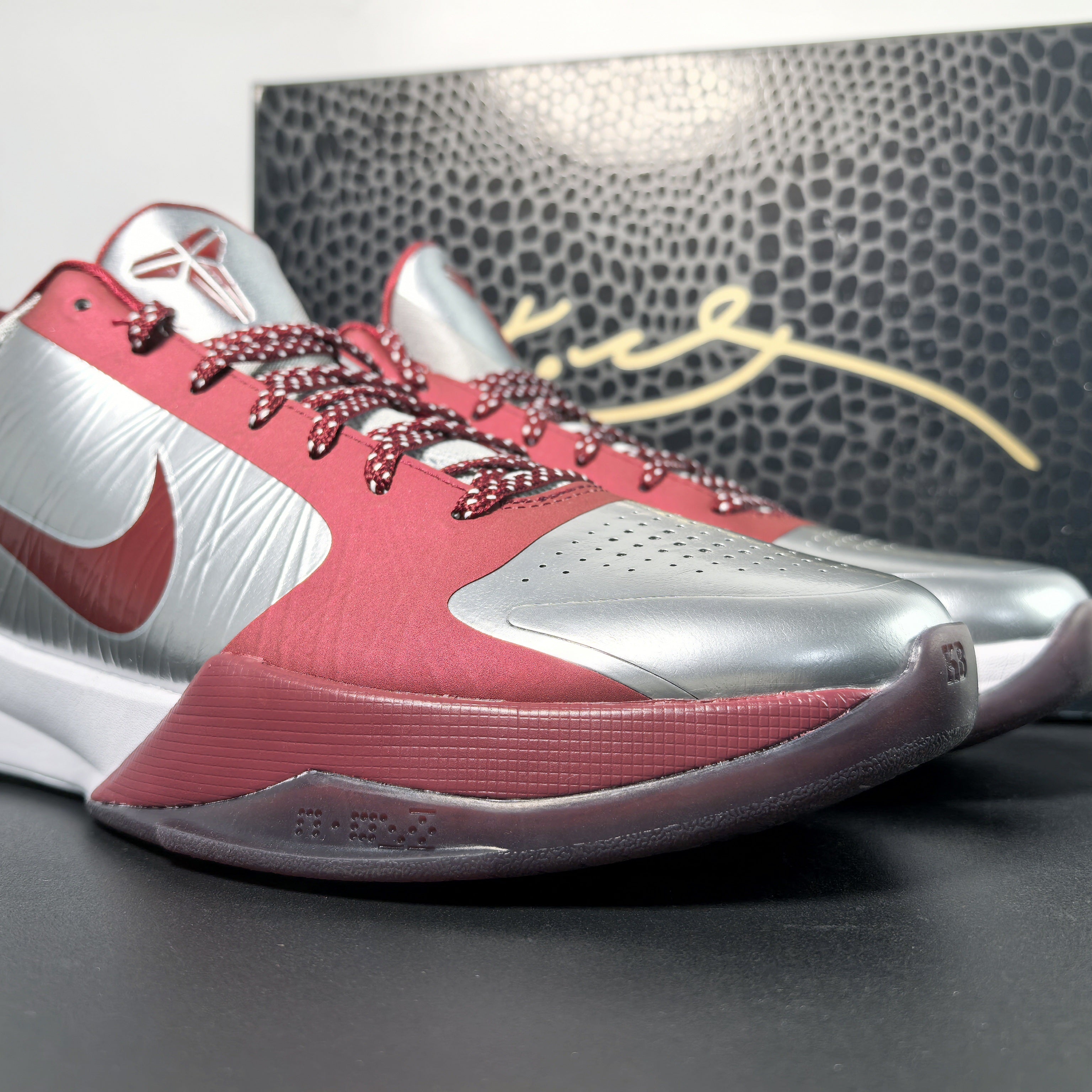 Nike Zoom Kobe 5 lower Merion Aces Away 
