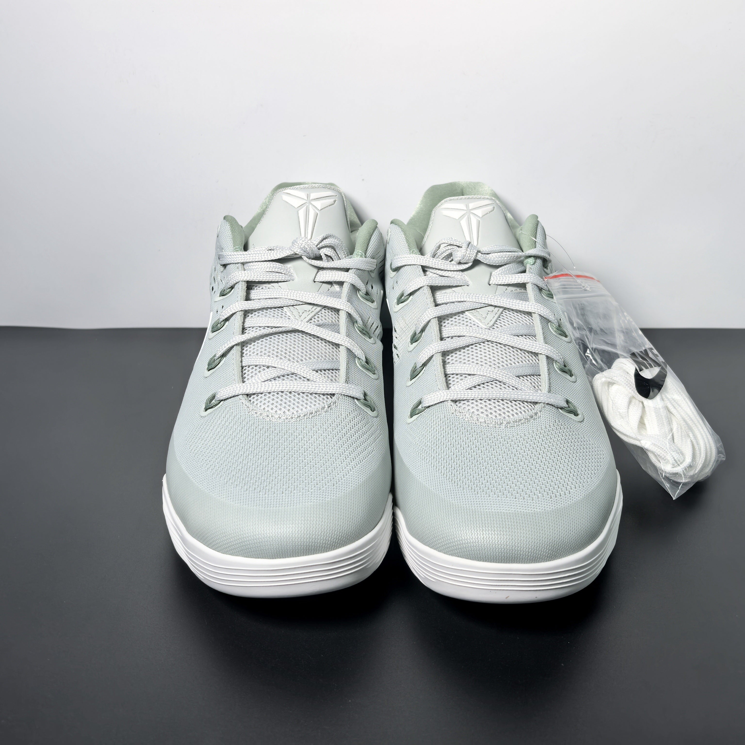 Nike Kobe 9 EM Protro 
