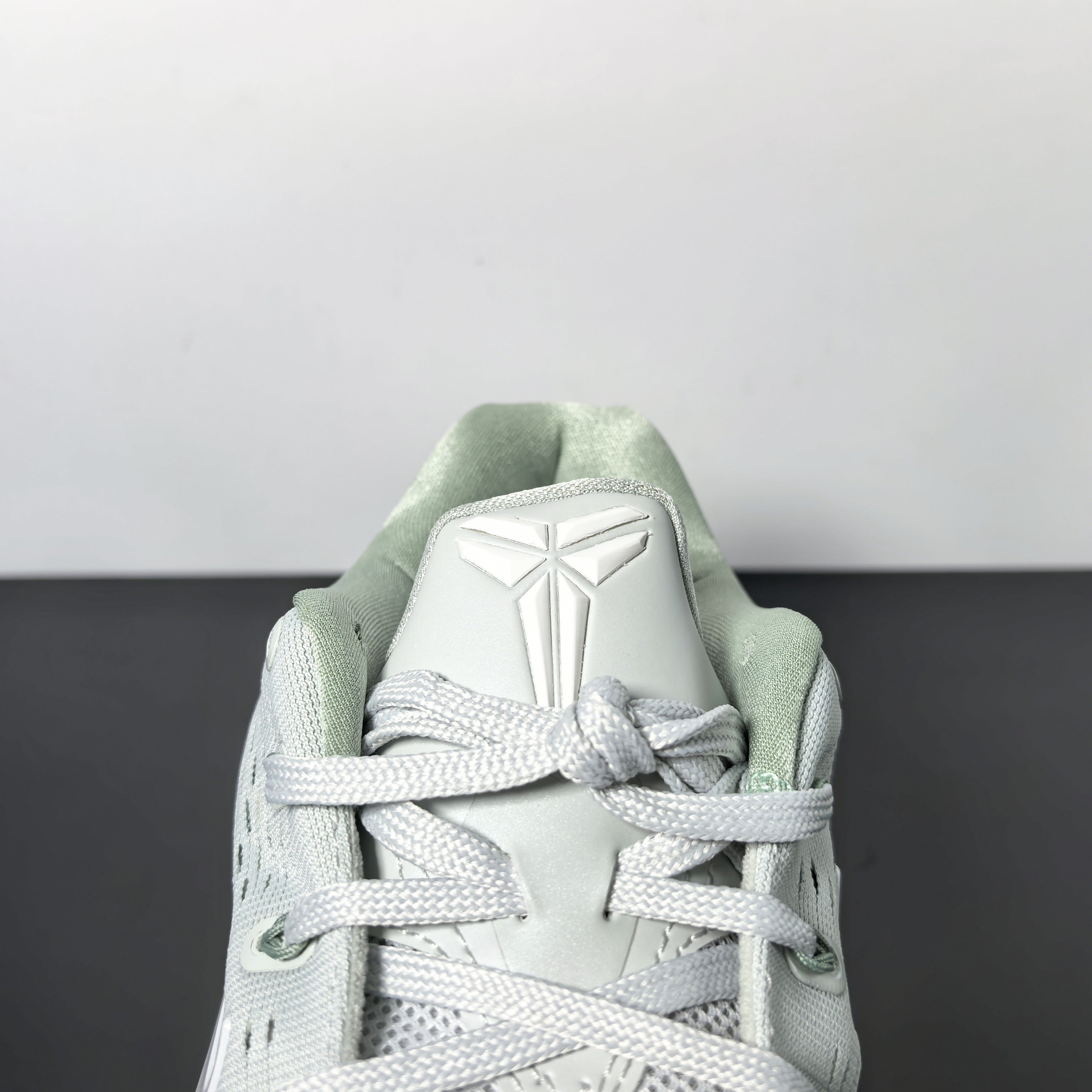 Nike Kobe 9 EM Protro 
