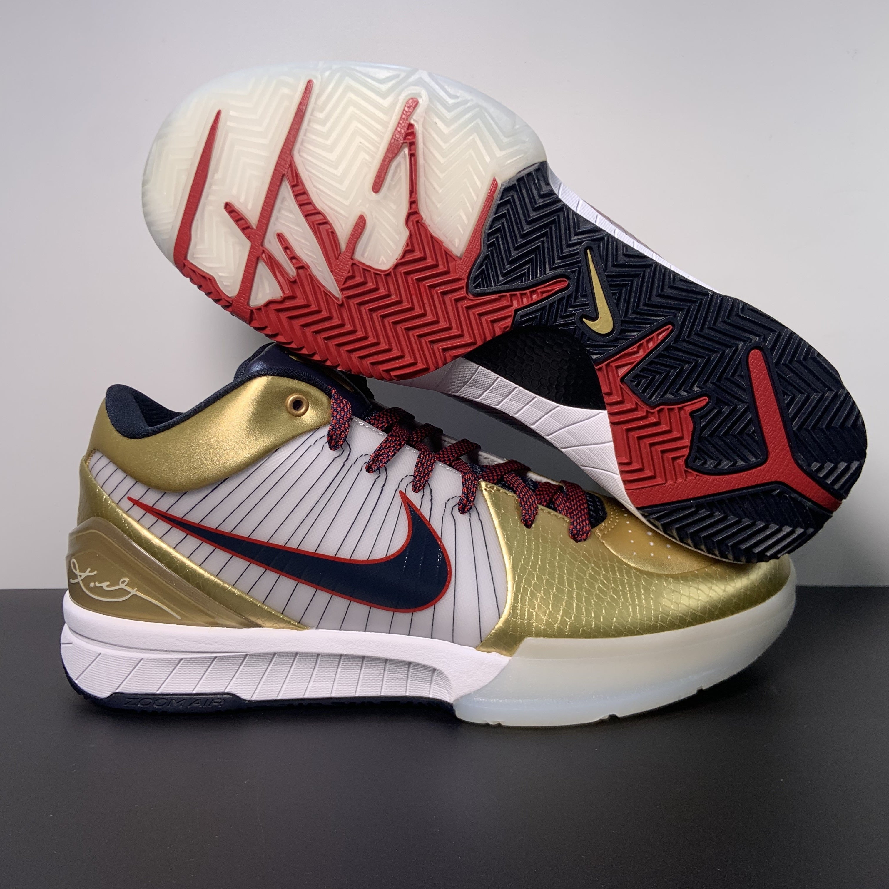 Nike Kobe 4 Protro “Philly”