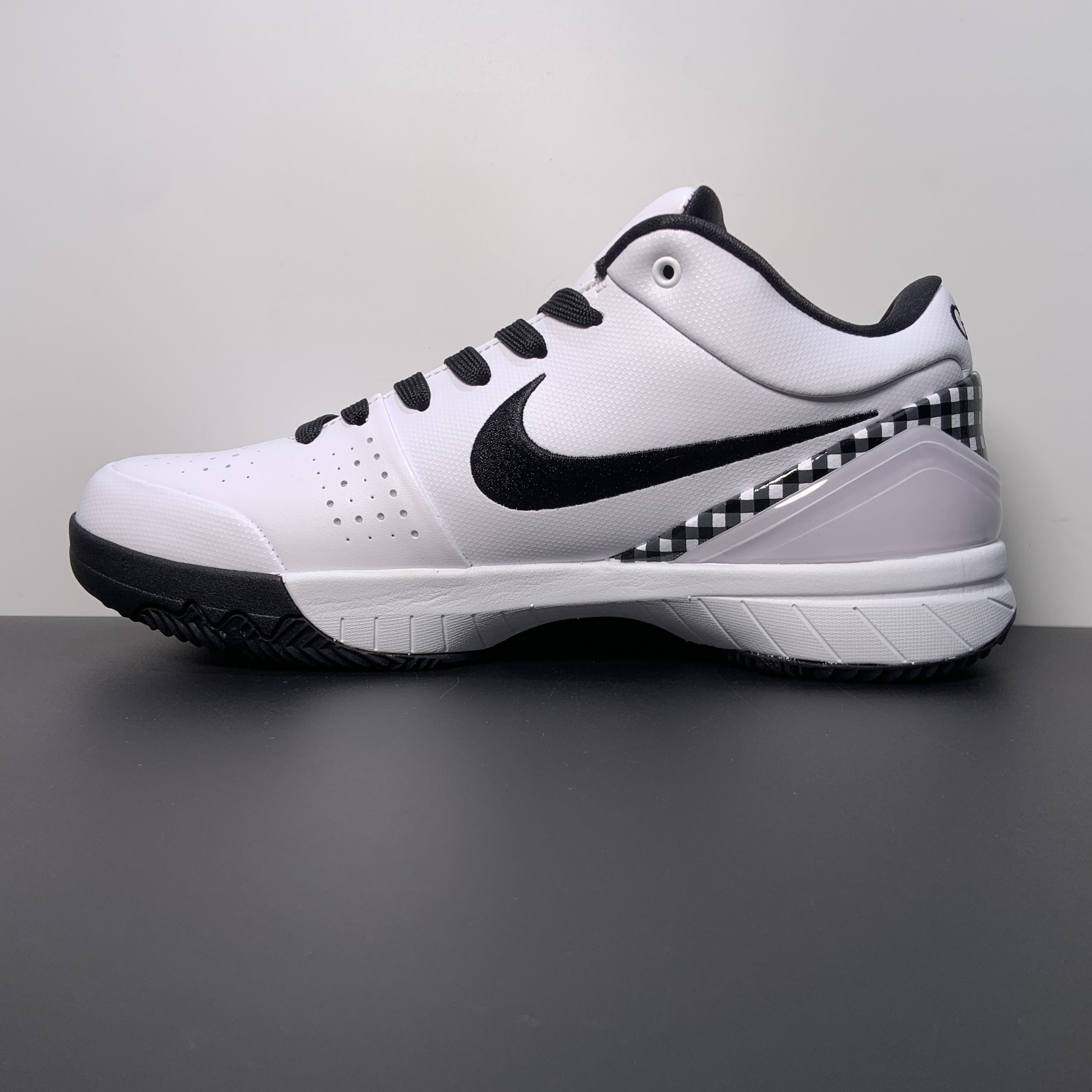 Nk Zoom Kobe IV ZK4