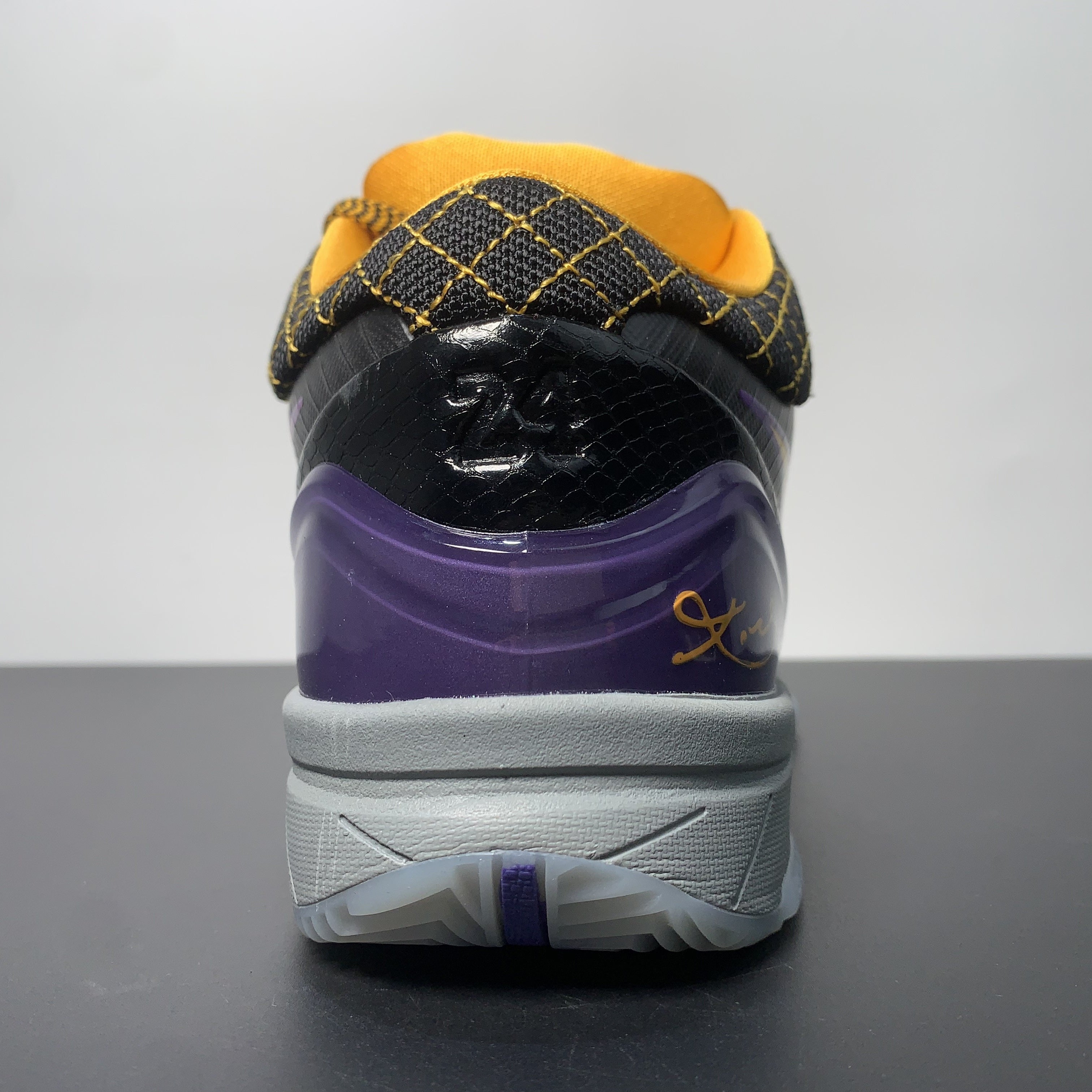 Nike Kobe 4 Protro “Carpe Diem” 