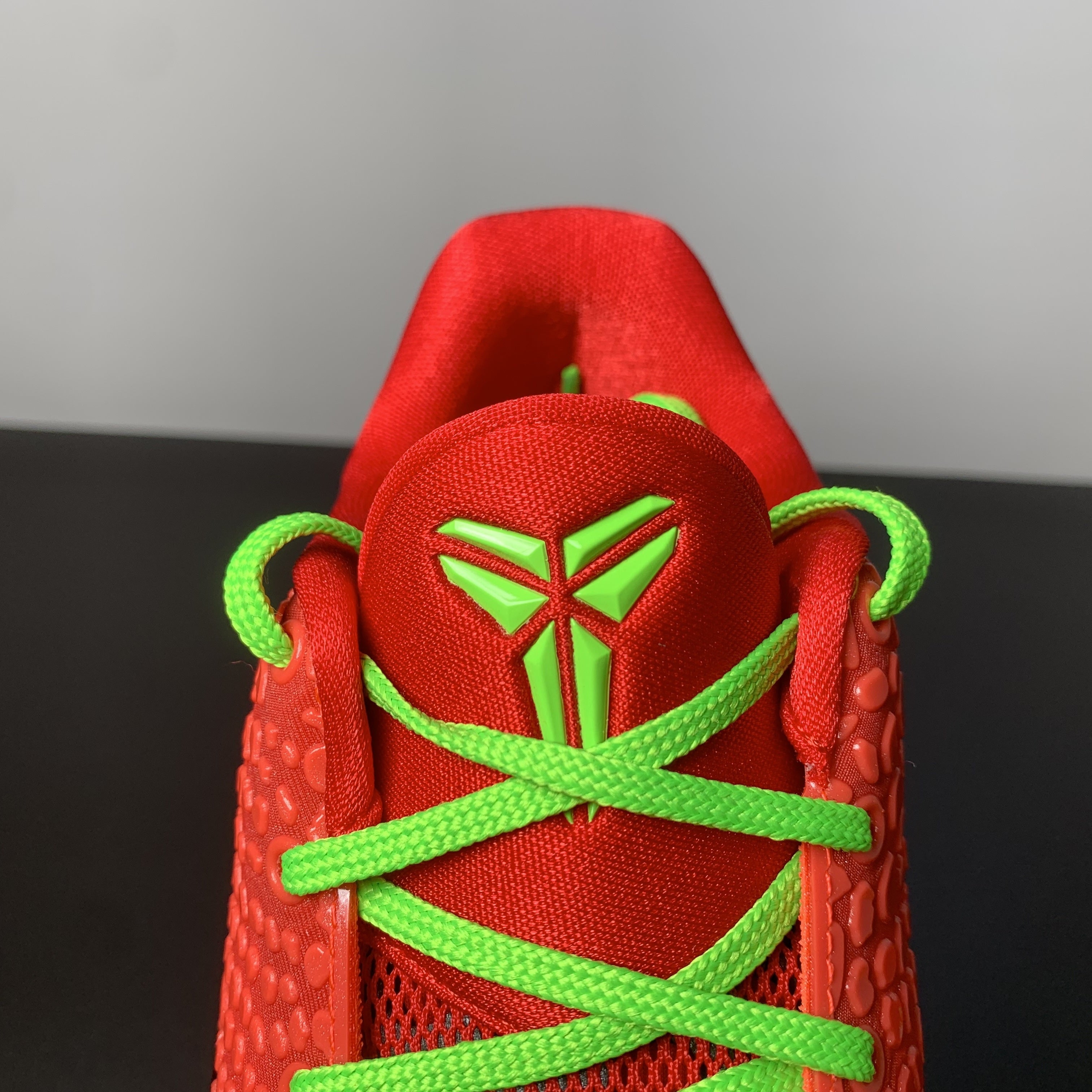 Nike Zoom Kobe 6 Protro "Reverse Grinch"