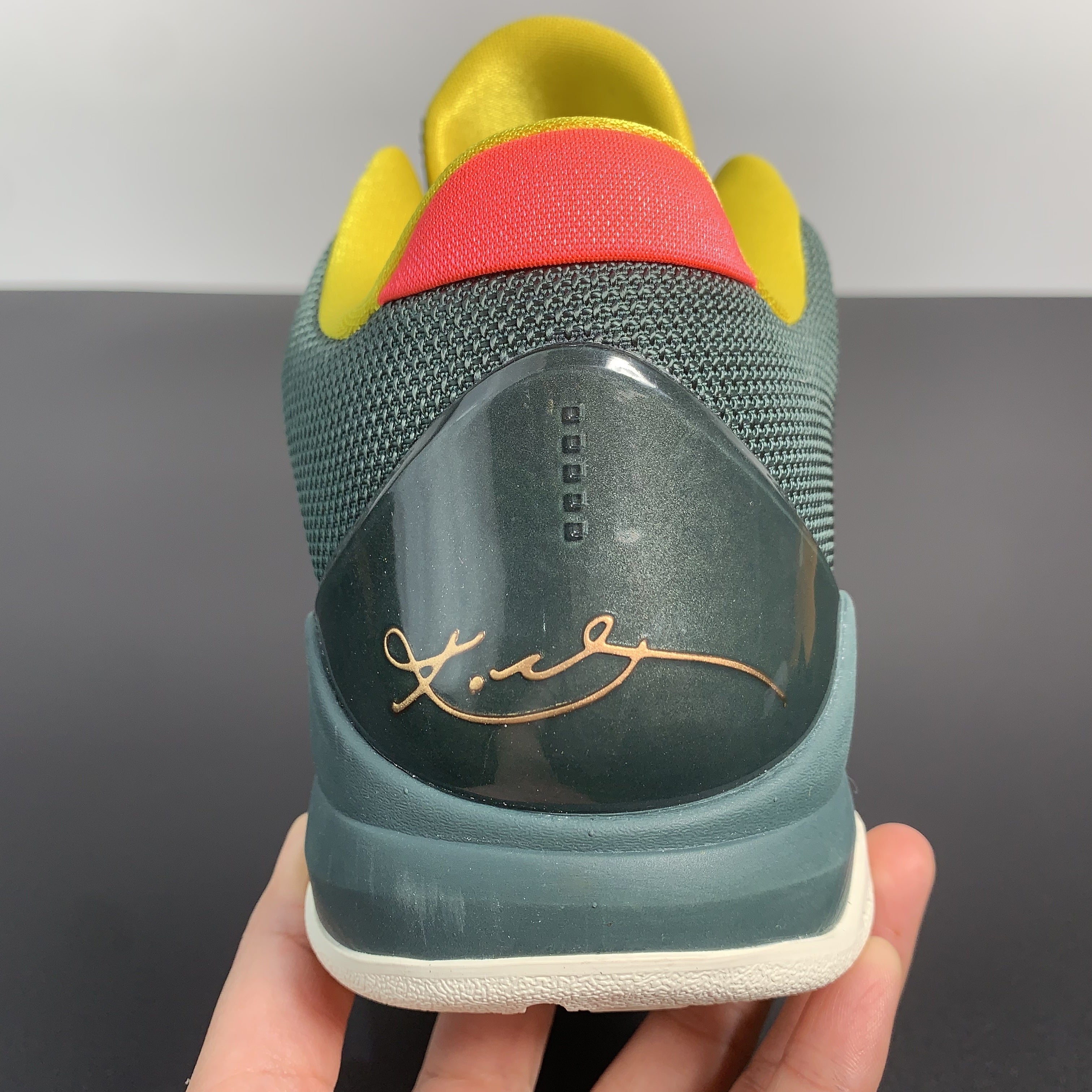 Nike Zoom Kobe 5 Protro "EYBL Girls" 