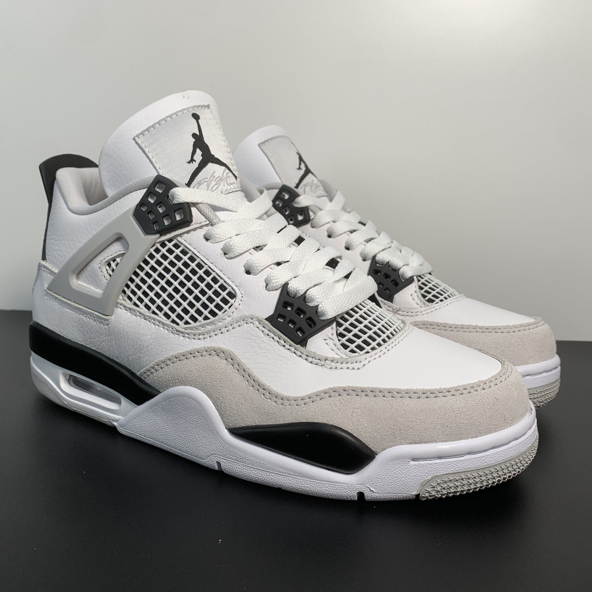 Air Jordan 4 Retro 'Military Black'