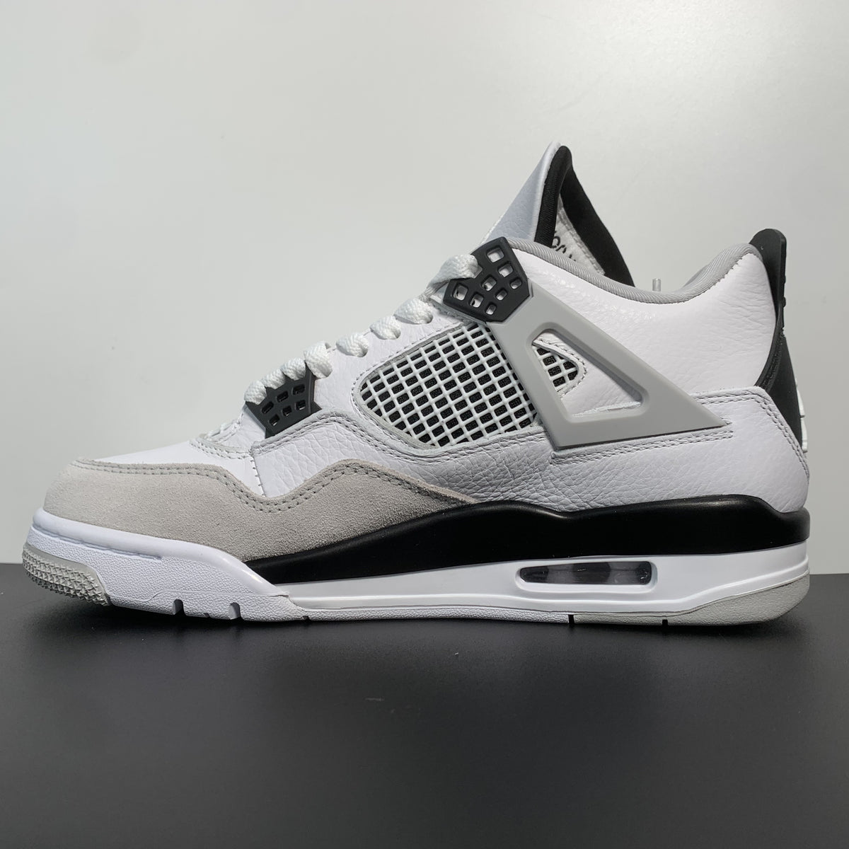 Air Jordan 4 Retro 'Military Black'