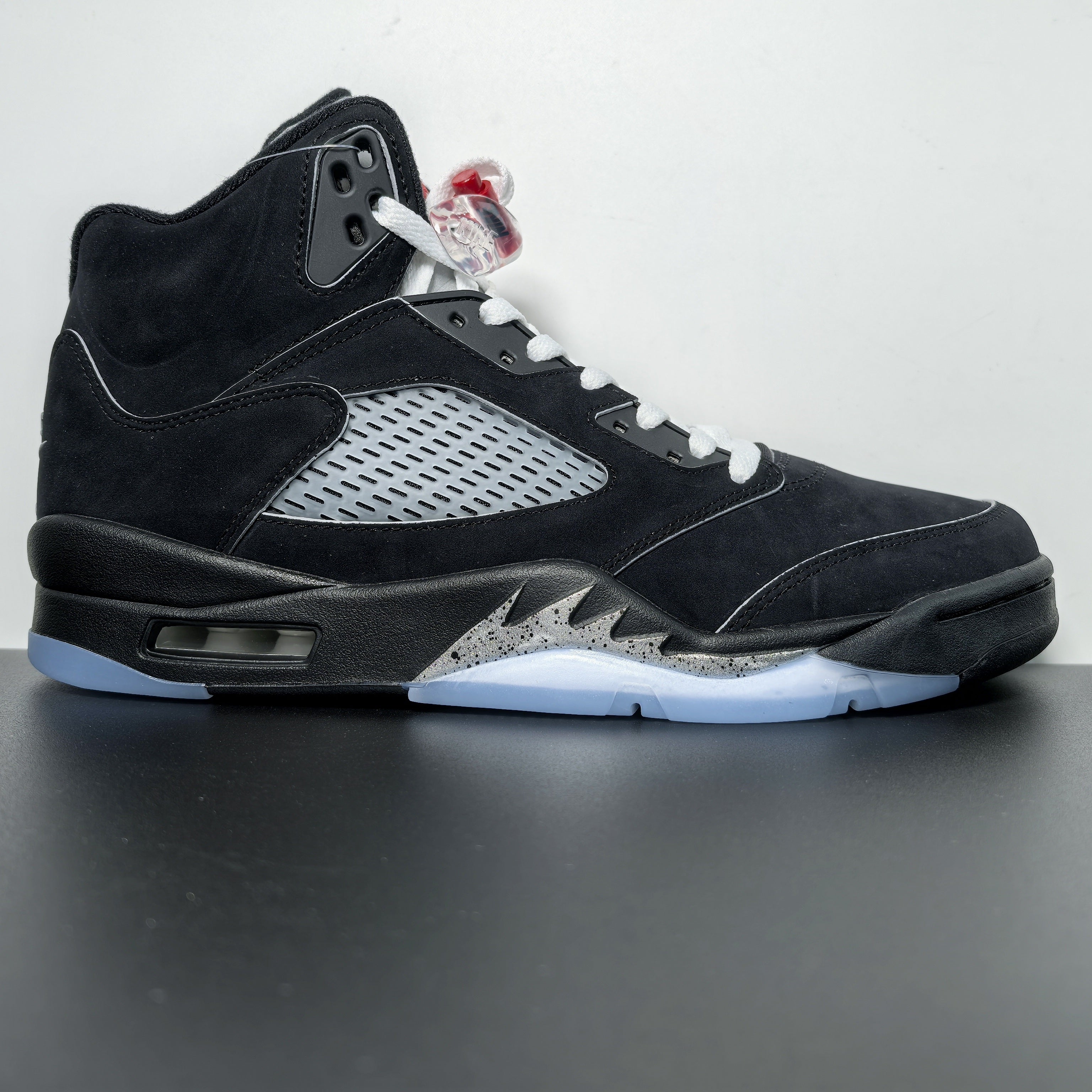 Air Jordan 5 Retro Og Mertallic Reimagined