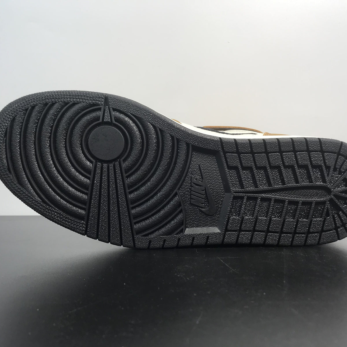 Air Jordan 1 Retro Rookie of the Year