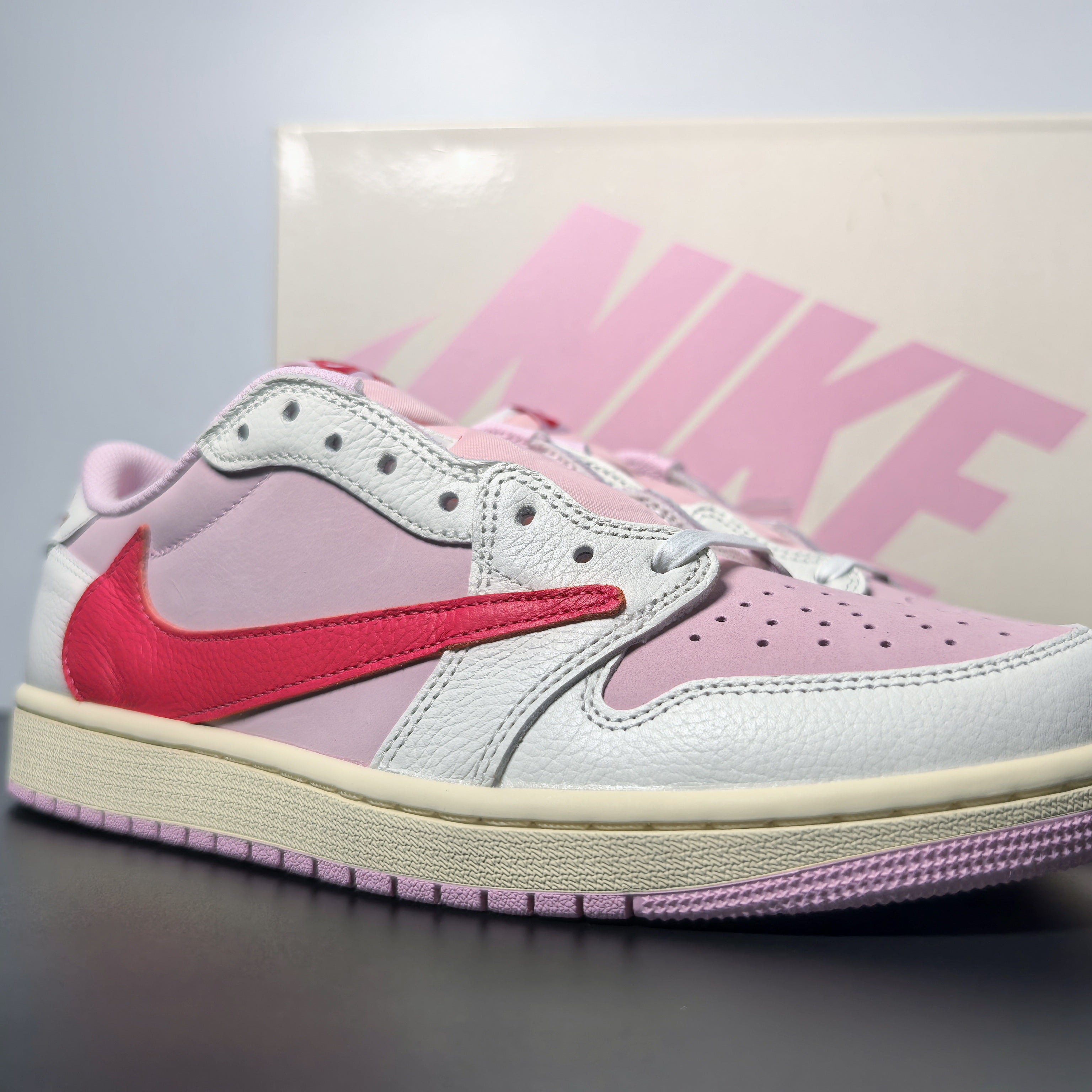 Travis Scott × AJ1 Low Shy Pink
