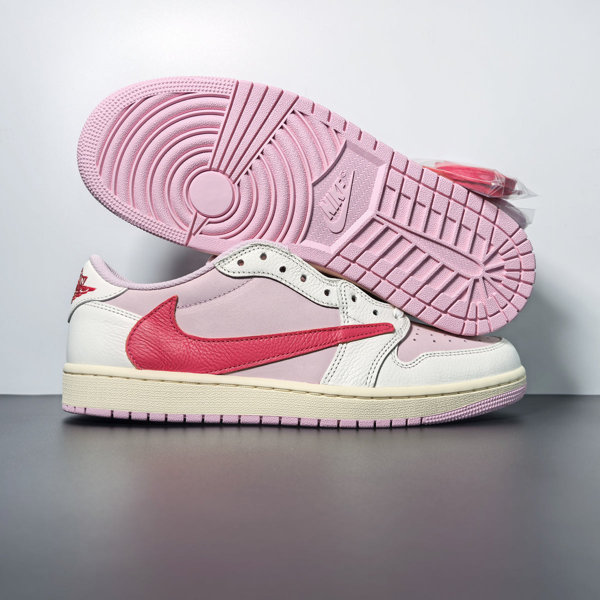 Travis Scott × AJ1 Low Shy Pink