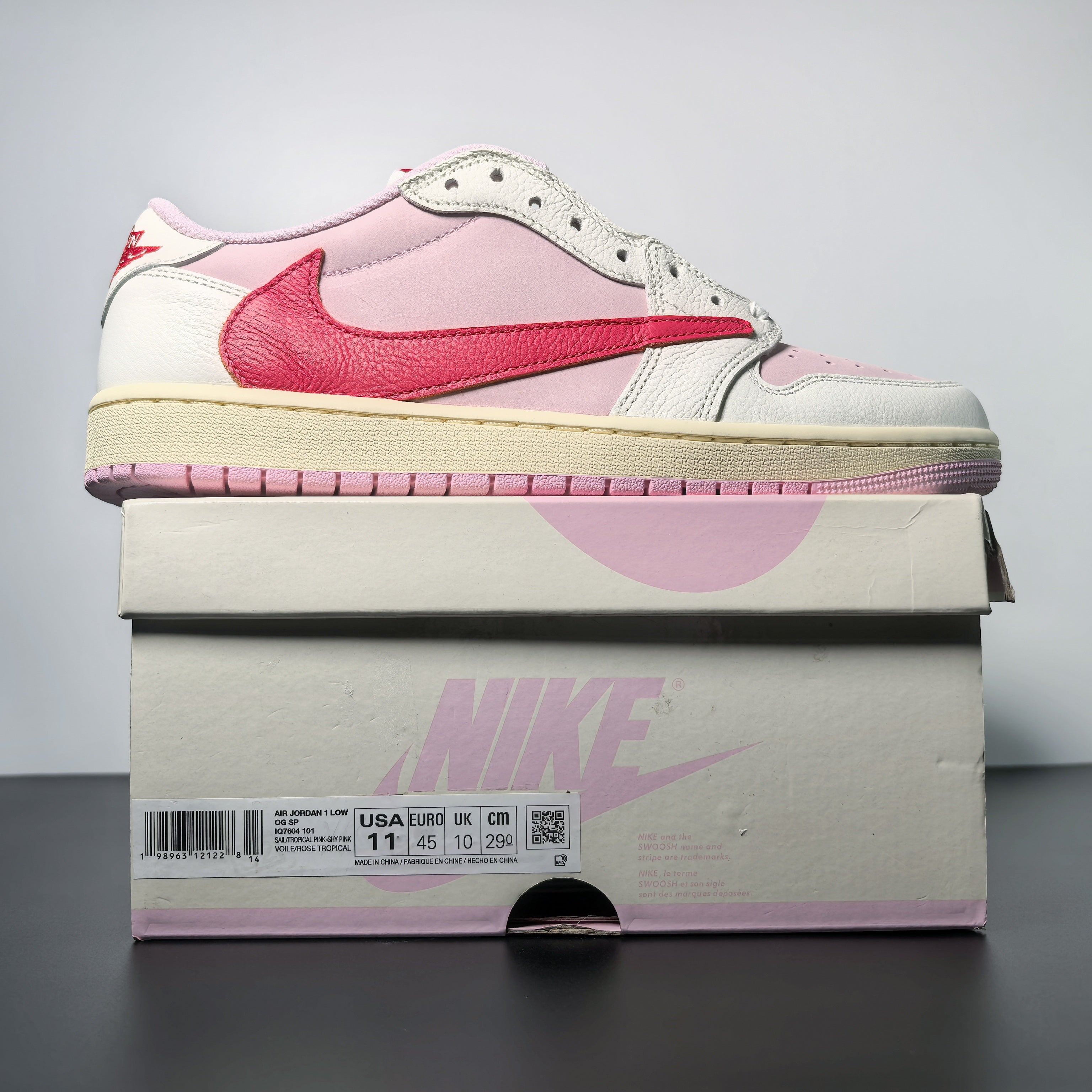 Travis Scott × AJ1 Low Shy Pink
