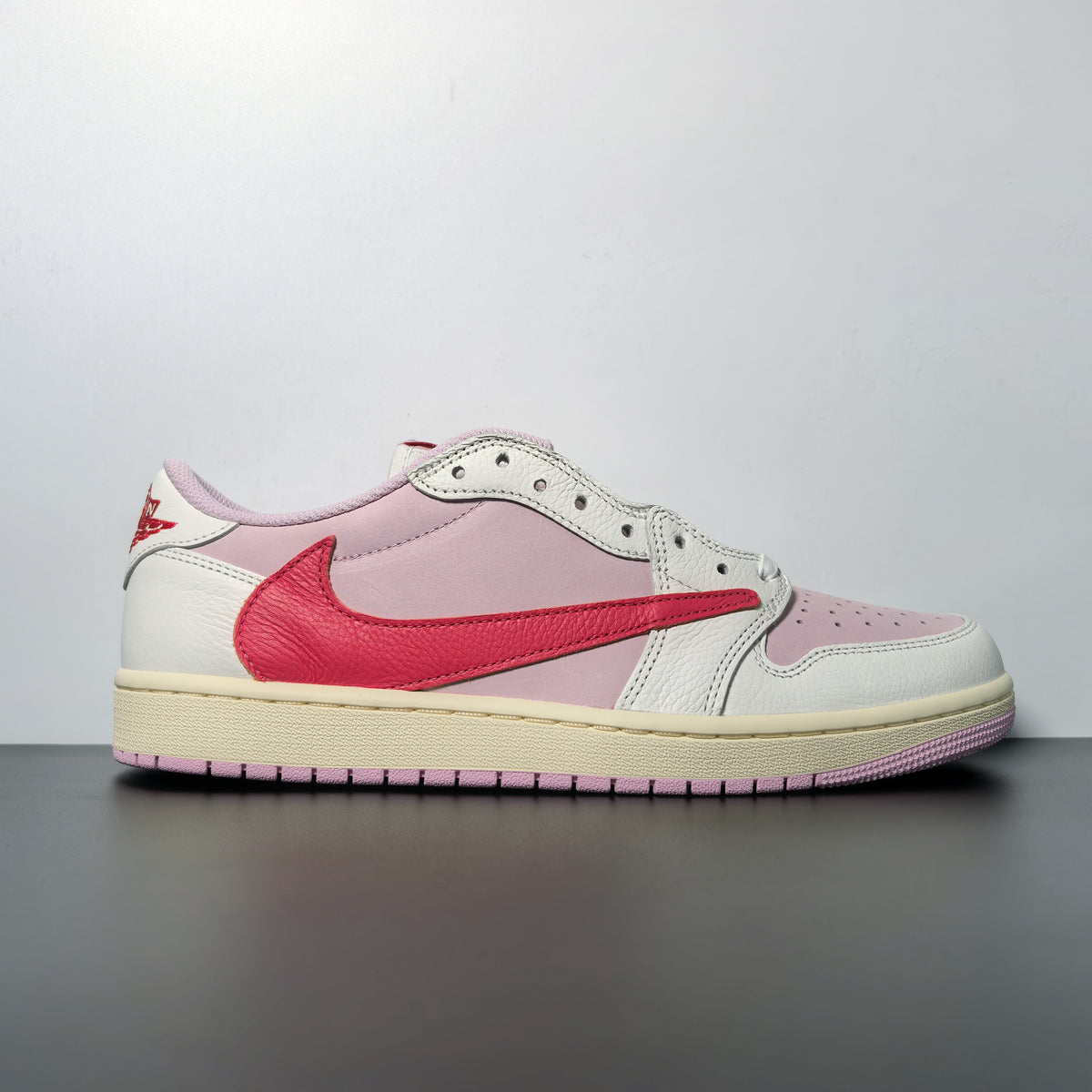 Travis Scott × AJ1 Low Shy Pink