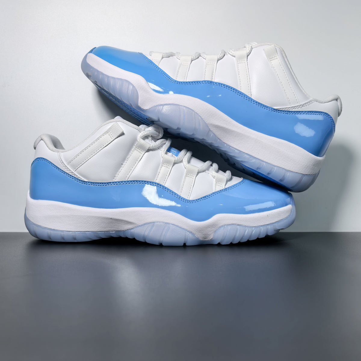 Air Jordan 11 Low “University Blue”