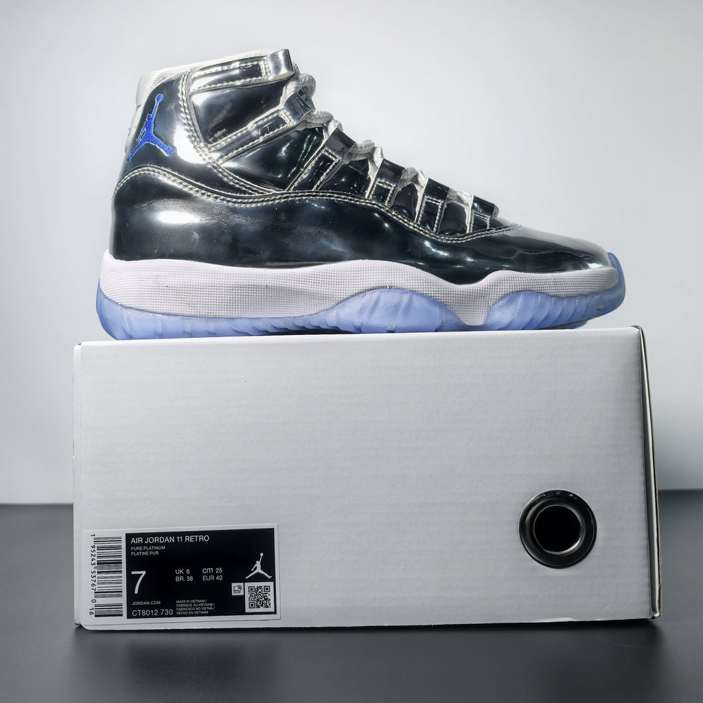 Air Jordan 11 Silver Surfer