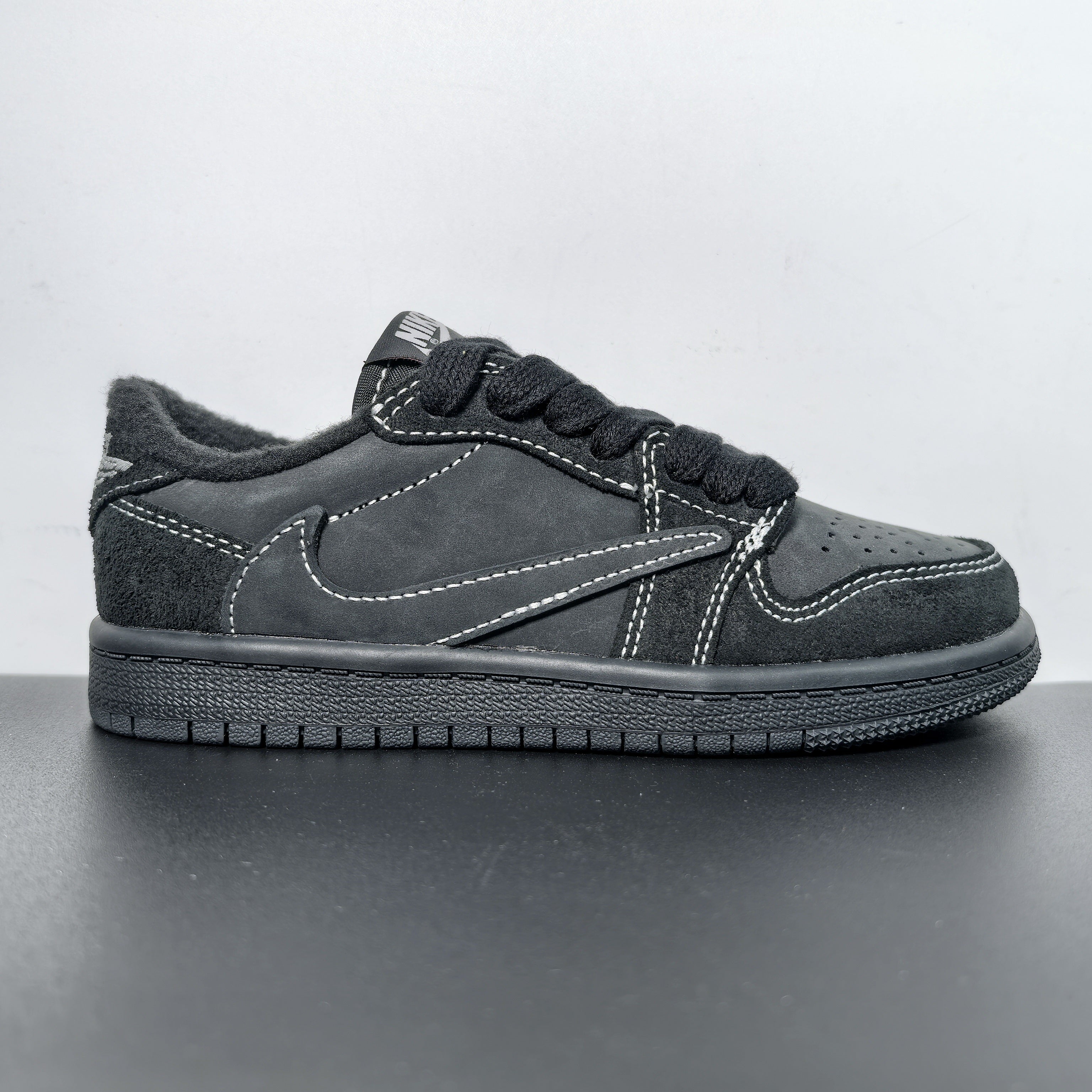 Travis Scott x Air Jordan 1 Low OG SP 'Black Phantom'