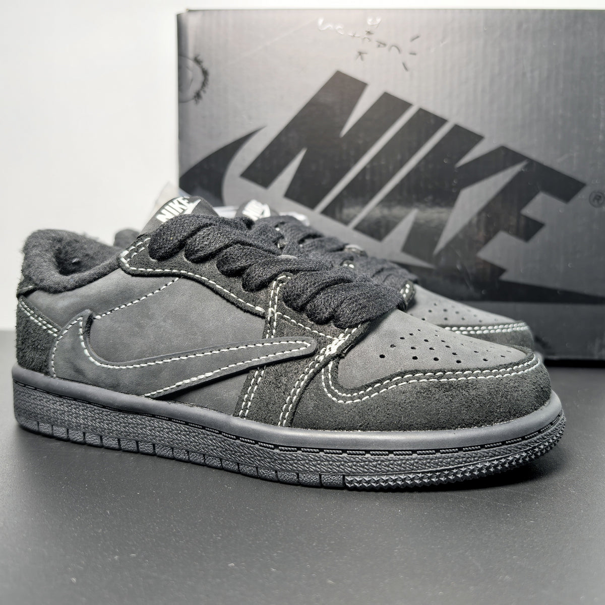 Travis Scott x Air Jordan 1 Low OG SP 'Black Phantom'